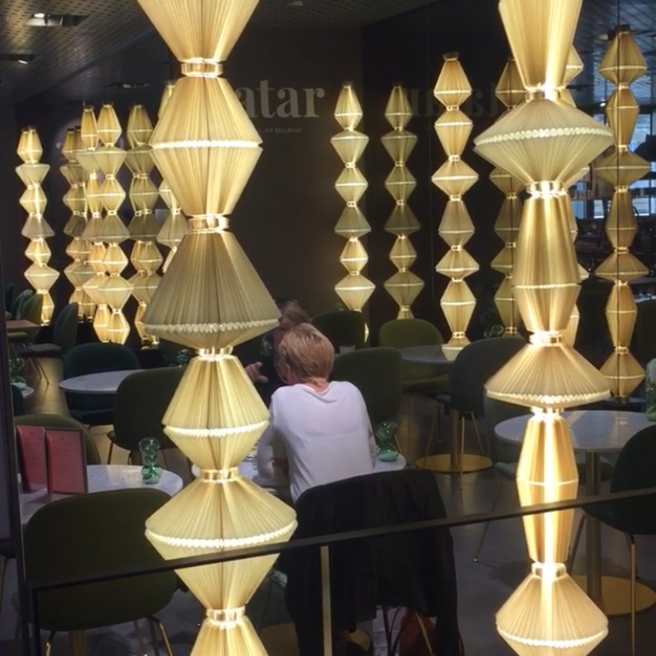 Oïphorique Floor Lamp: Still