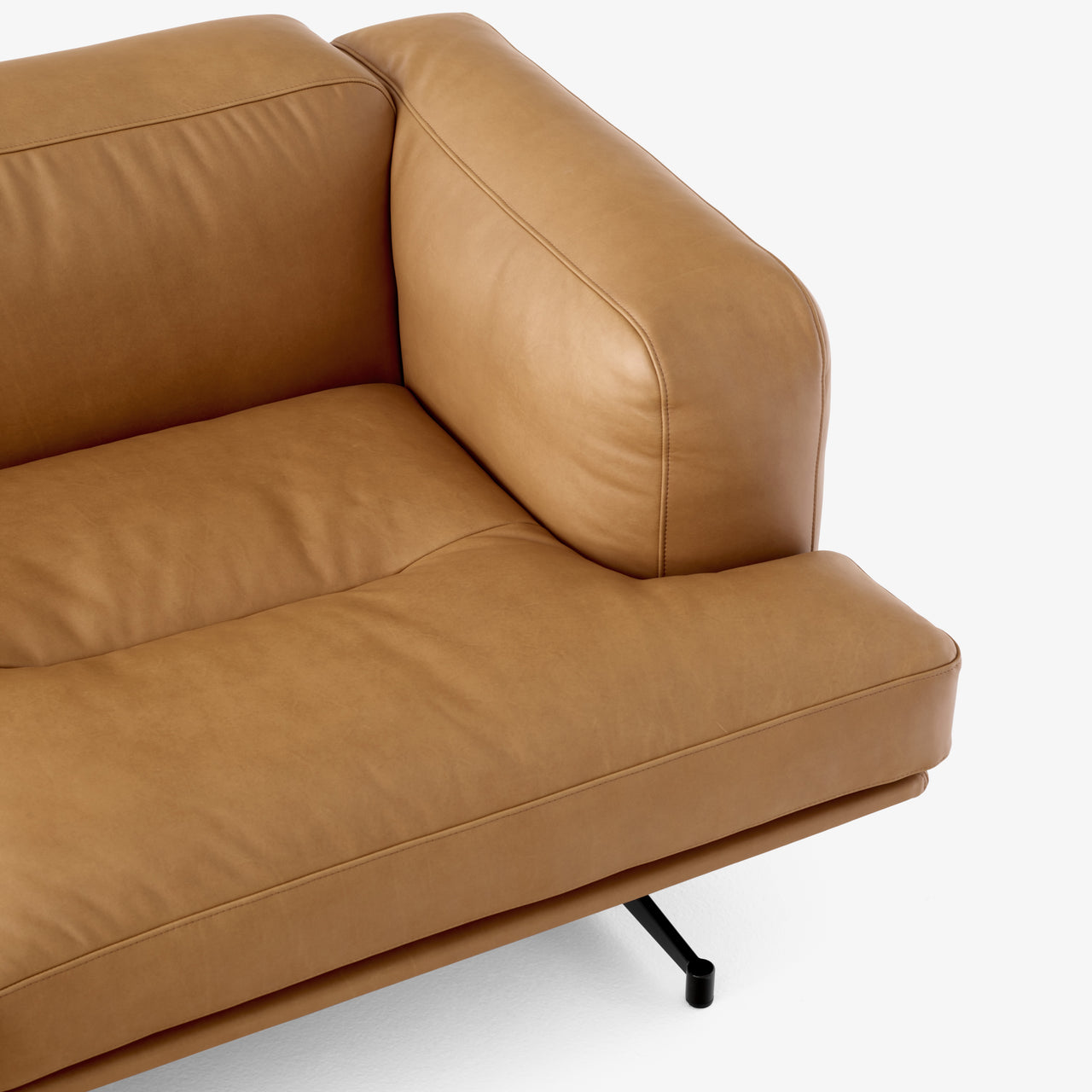 Inland Sofa: AV22 + AV23