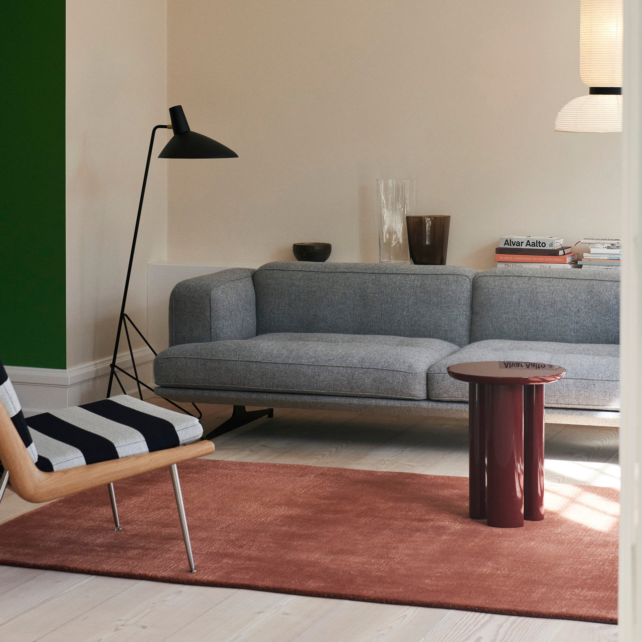 Inland Sofa: AV22 + AV23 + LS