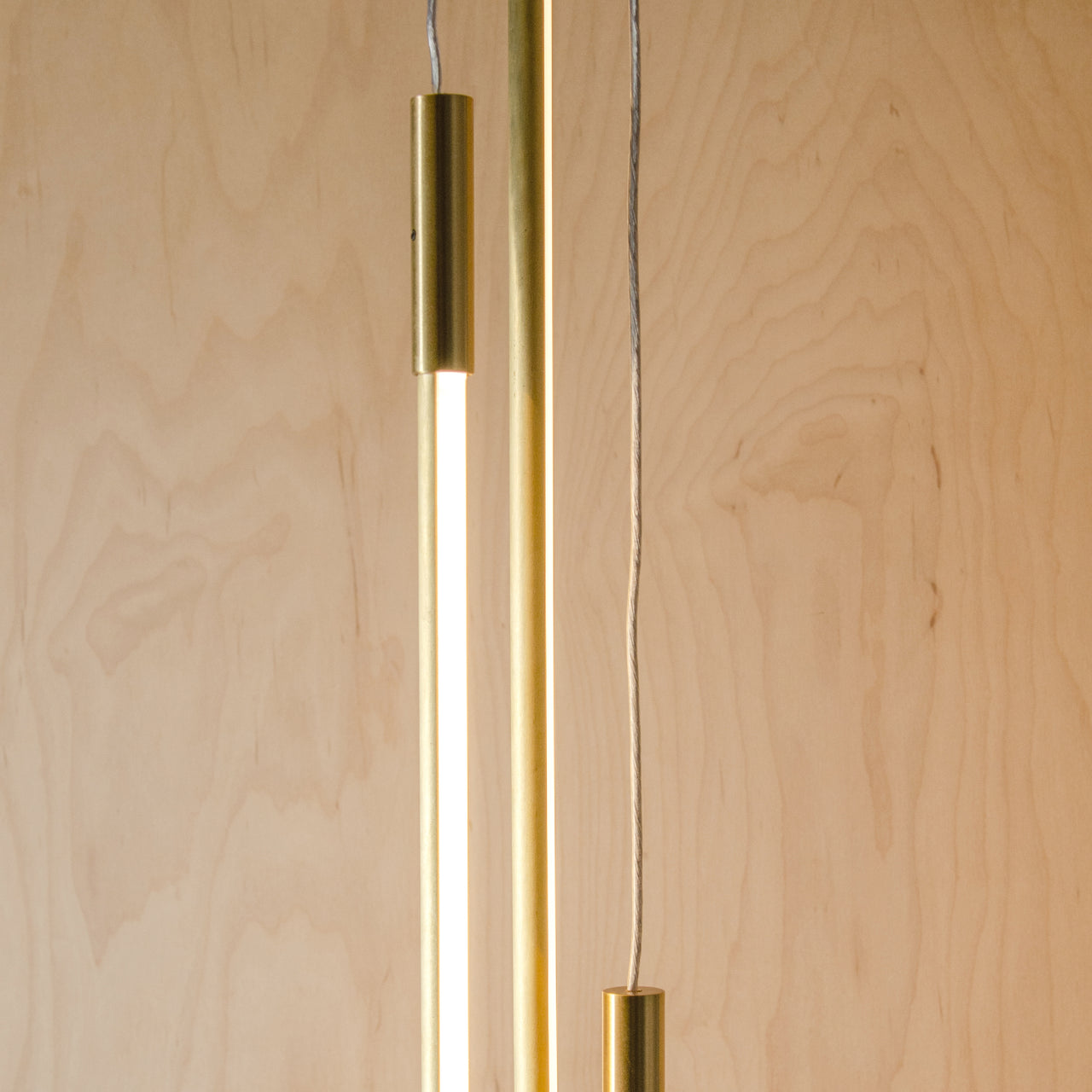 Thin Vertical Suspension Light: Small