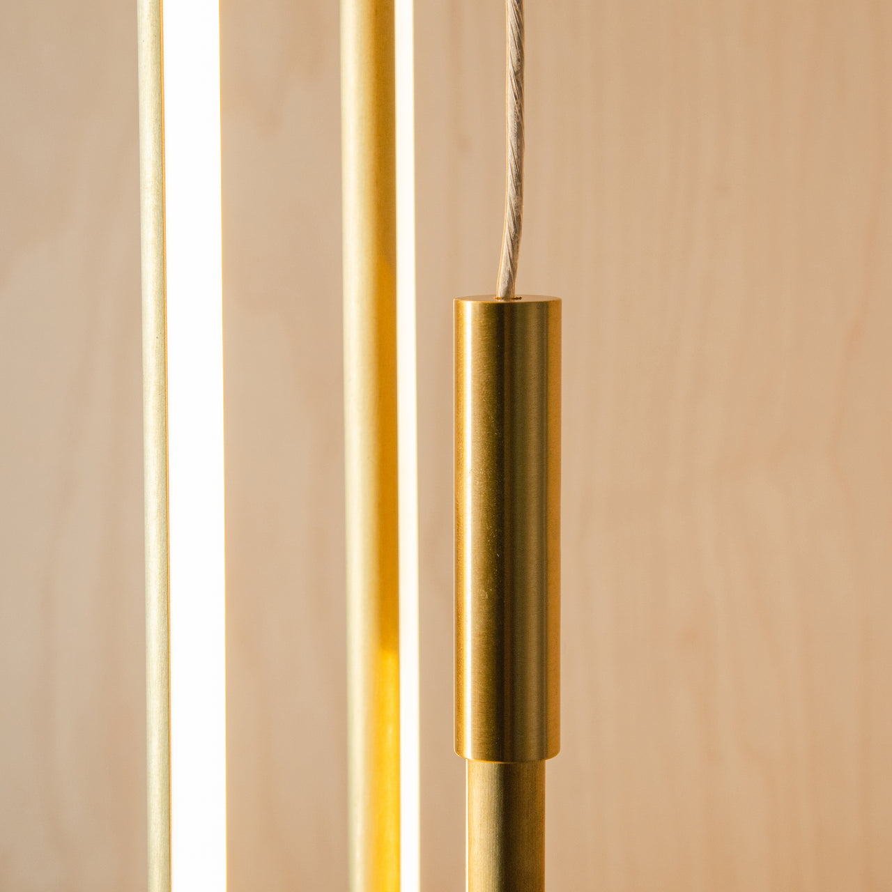 Thin Vertical Suspension Light: Small
