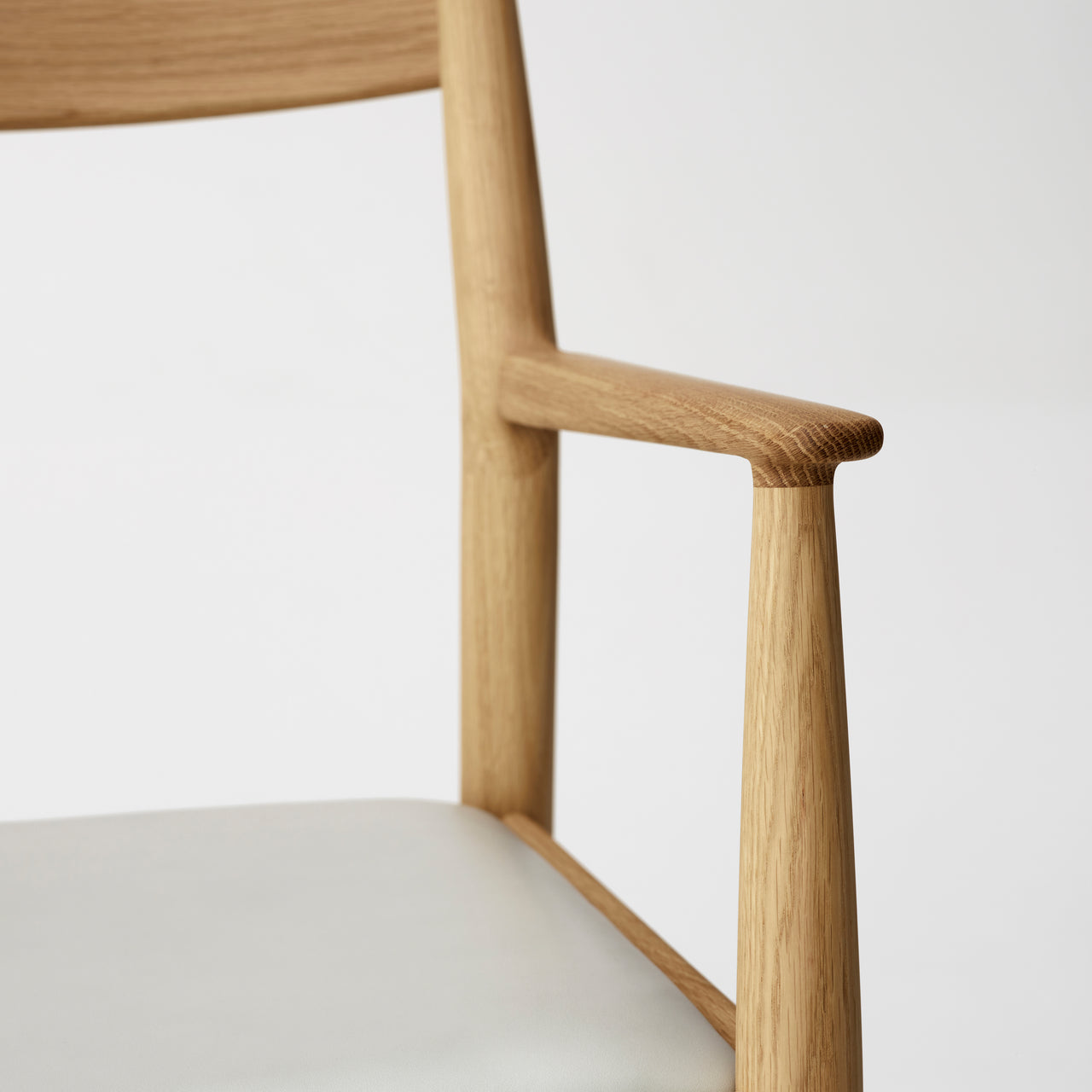 Kinuta Armchair N-DC01: Upholstered