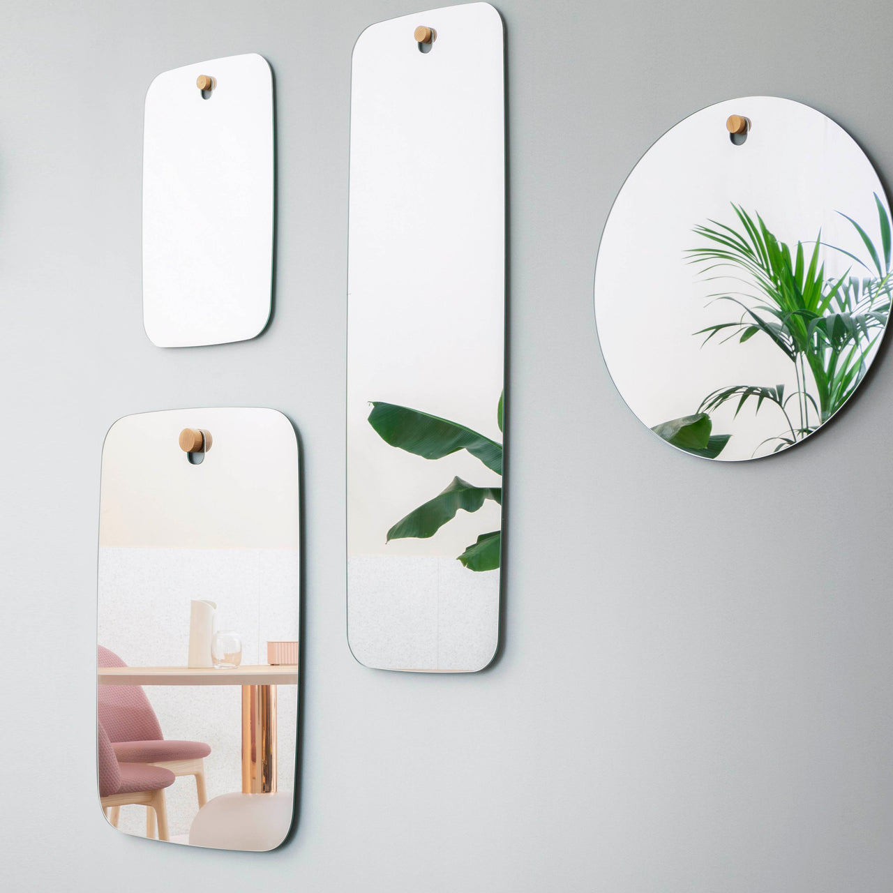 Les Brothers Mirror: Round