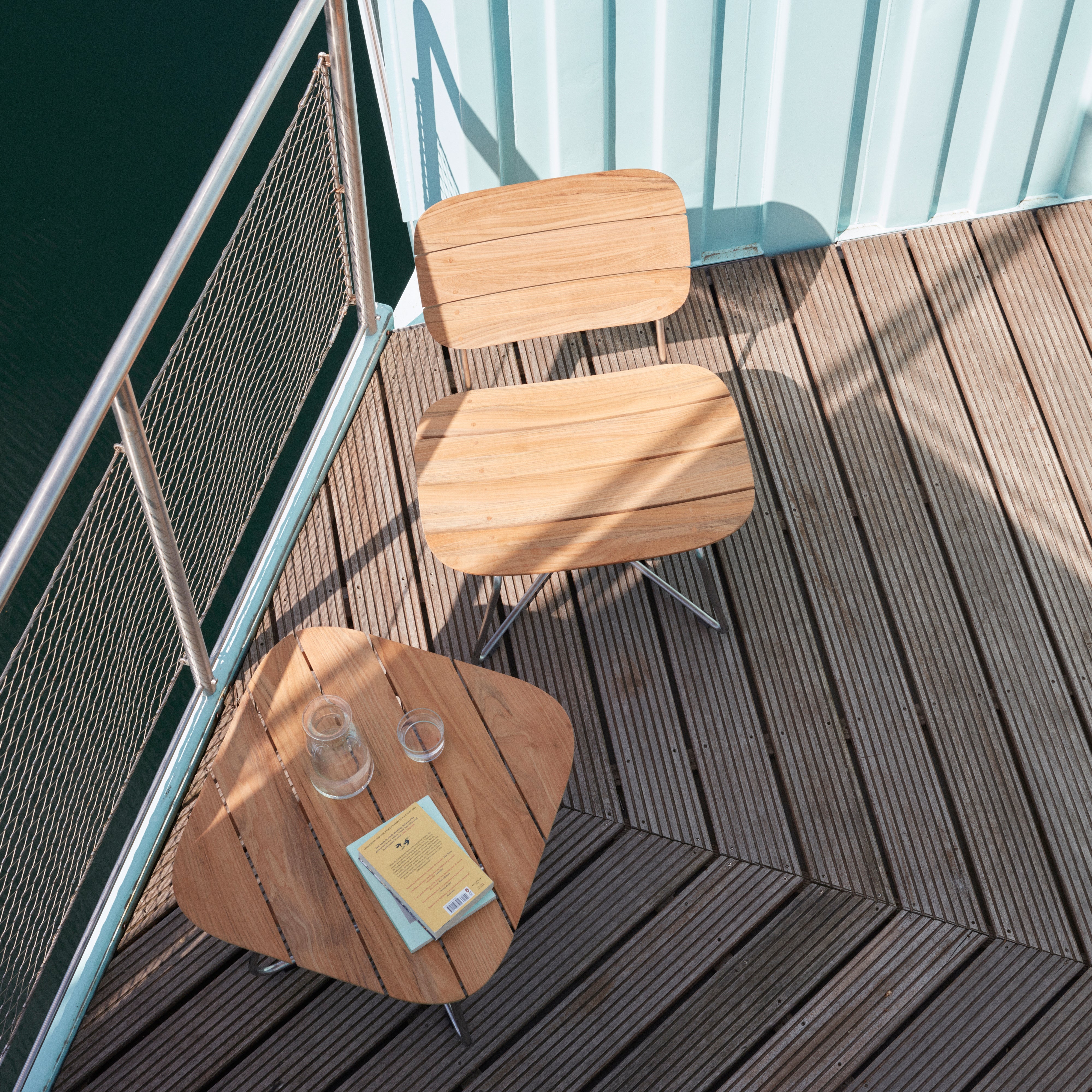Lilium Lounge Chair: LS