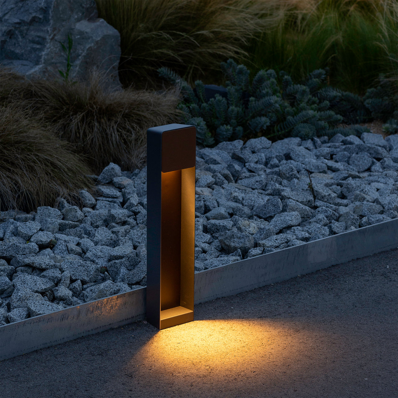 Lab B Outdoor Bollard