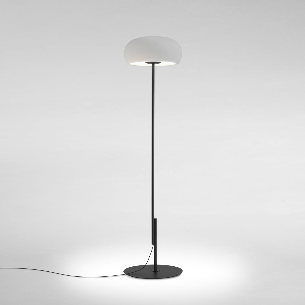 Vetra Floor Lamp