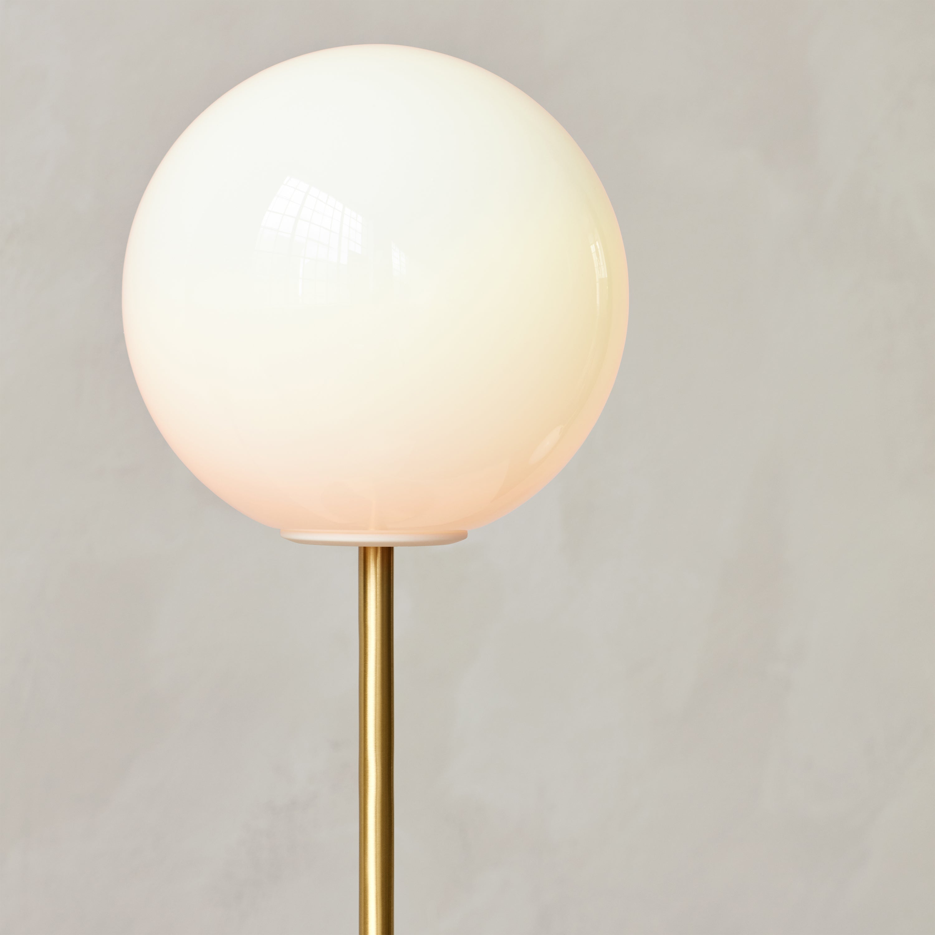 TR Bulb Table Lamp: Quick Ship