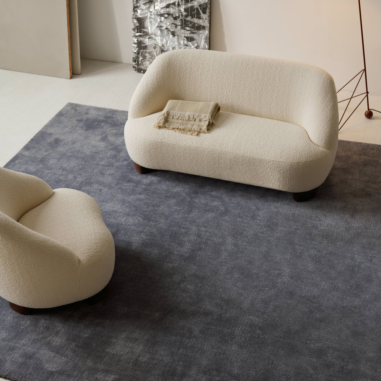Margas Lounge Chair: LC1 + LS