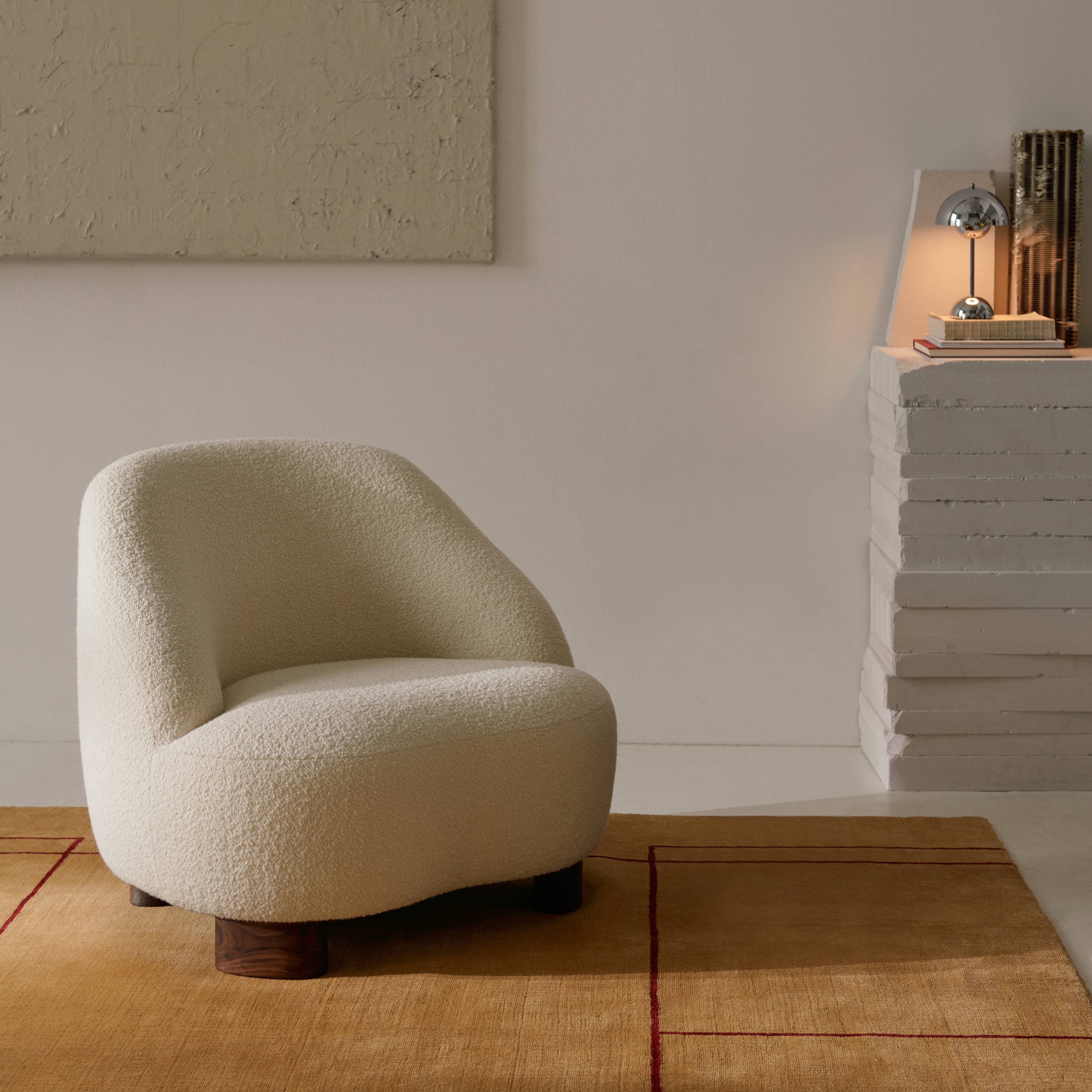 Margas Lounge Chair: LC1 + LS