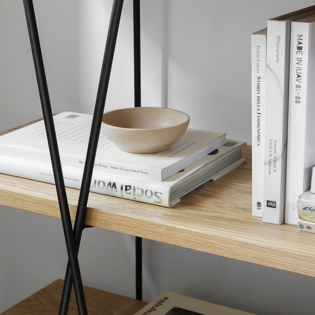 Matassa Book Shelf: DI