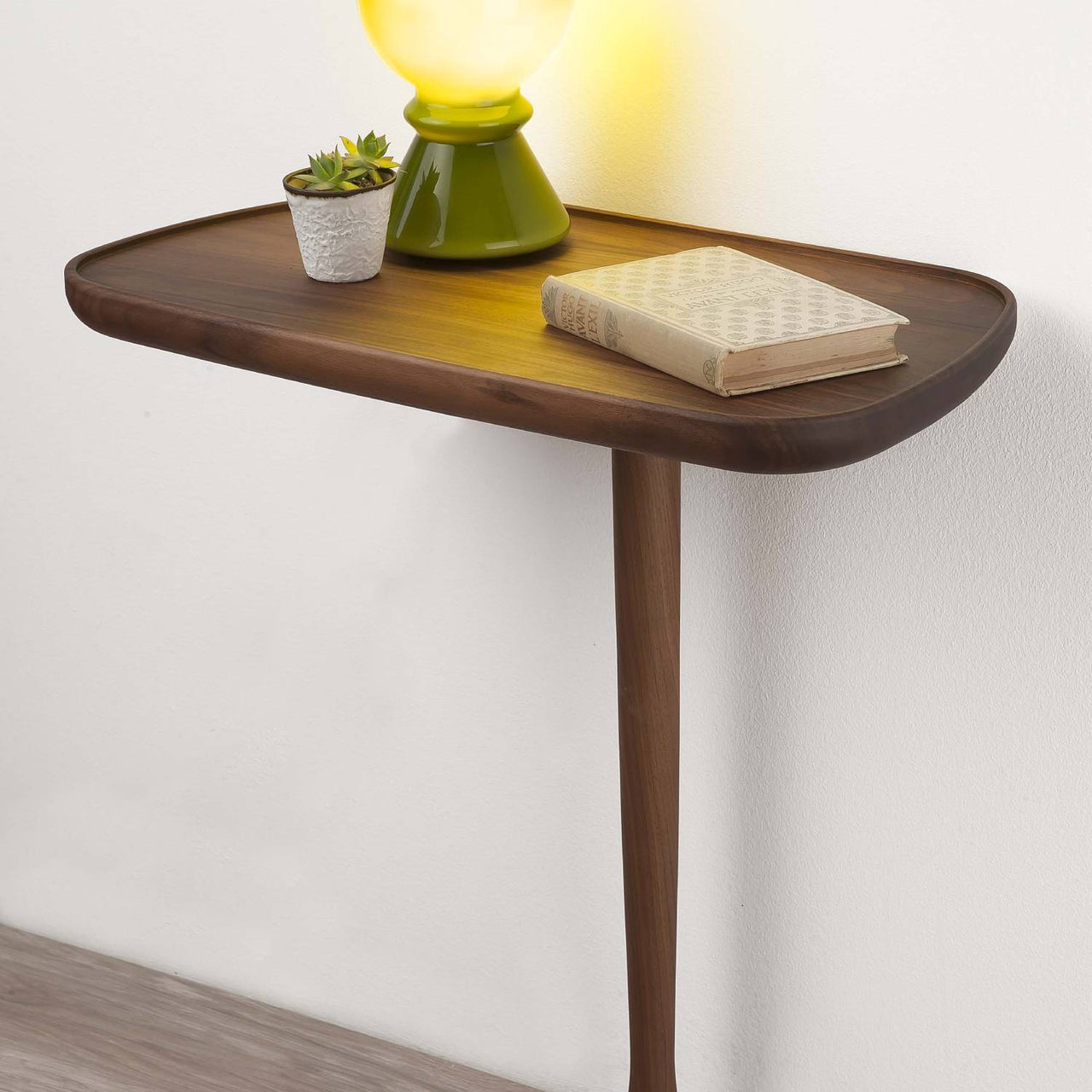 Mesita Side Table