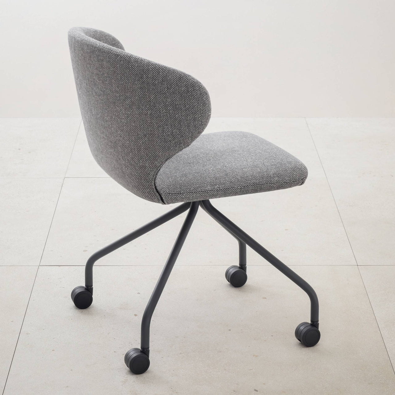Mula Side Chair: Casters