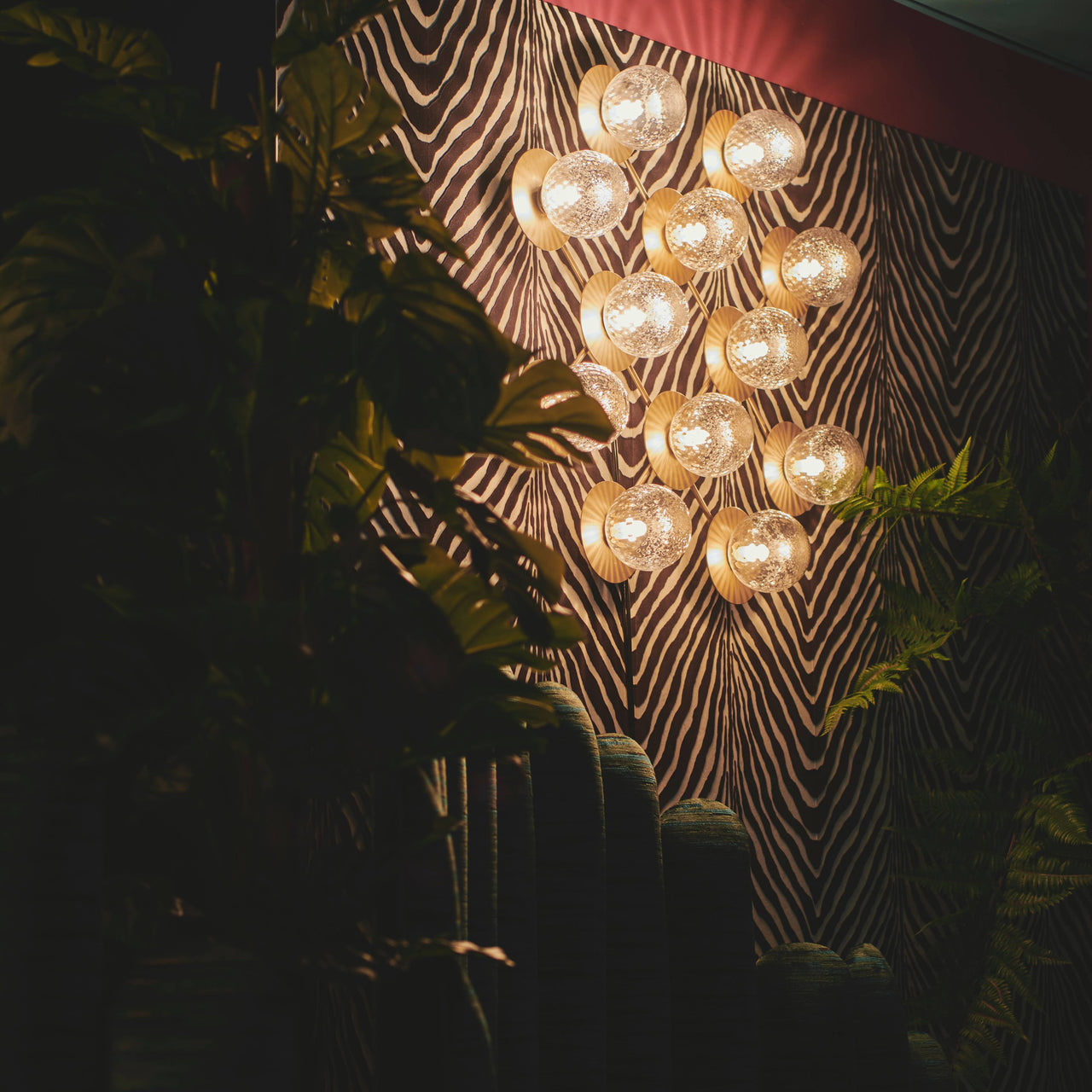 Liila 12 Wall + Ceiling Lamp