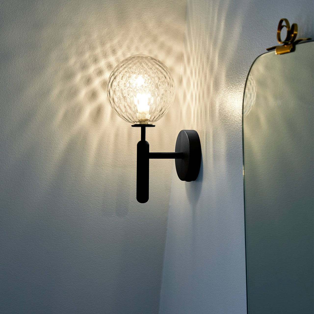 Miira Wall Lamp