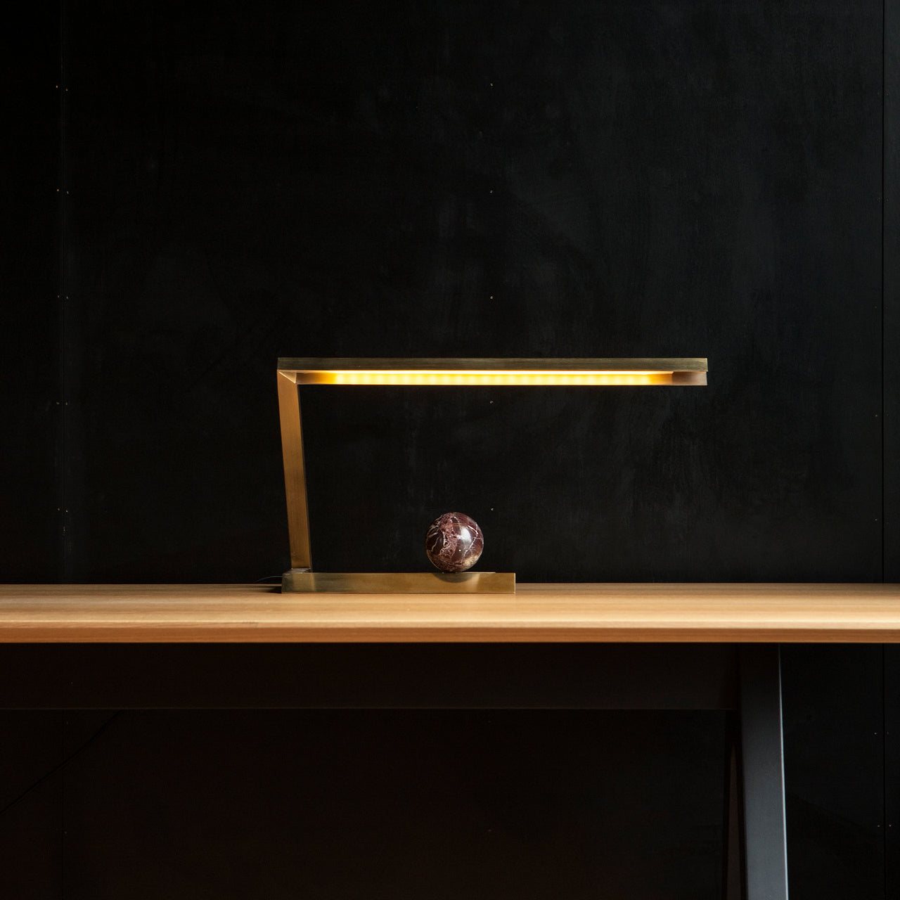 Oud LED Table Lamp: LS