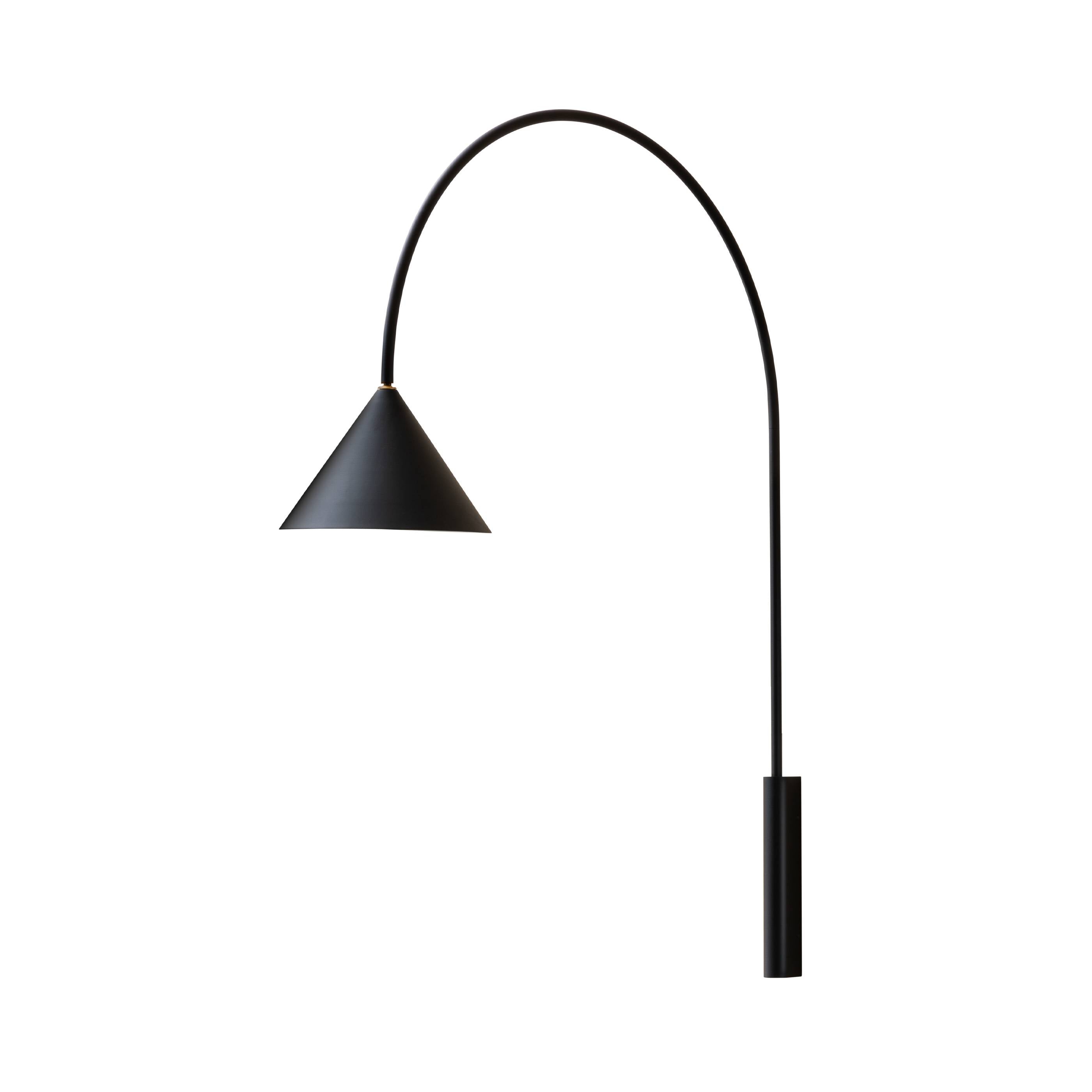 Ozz Wall Lamp: Lamp