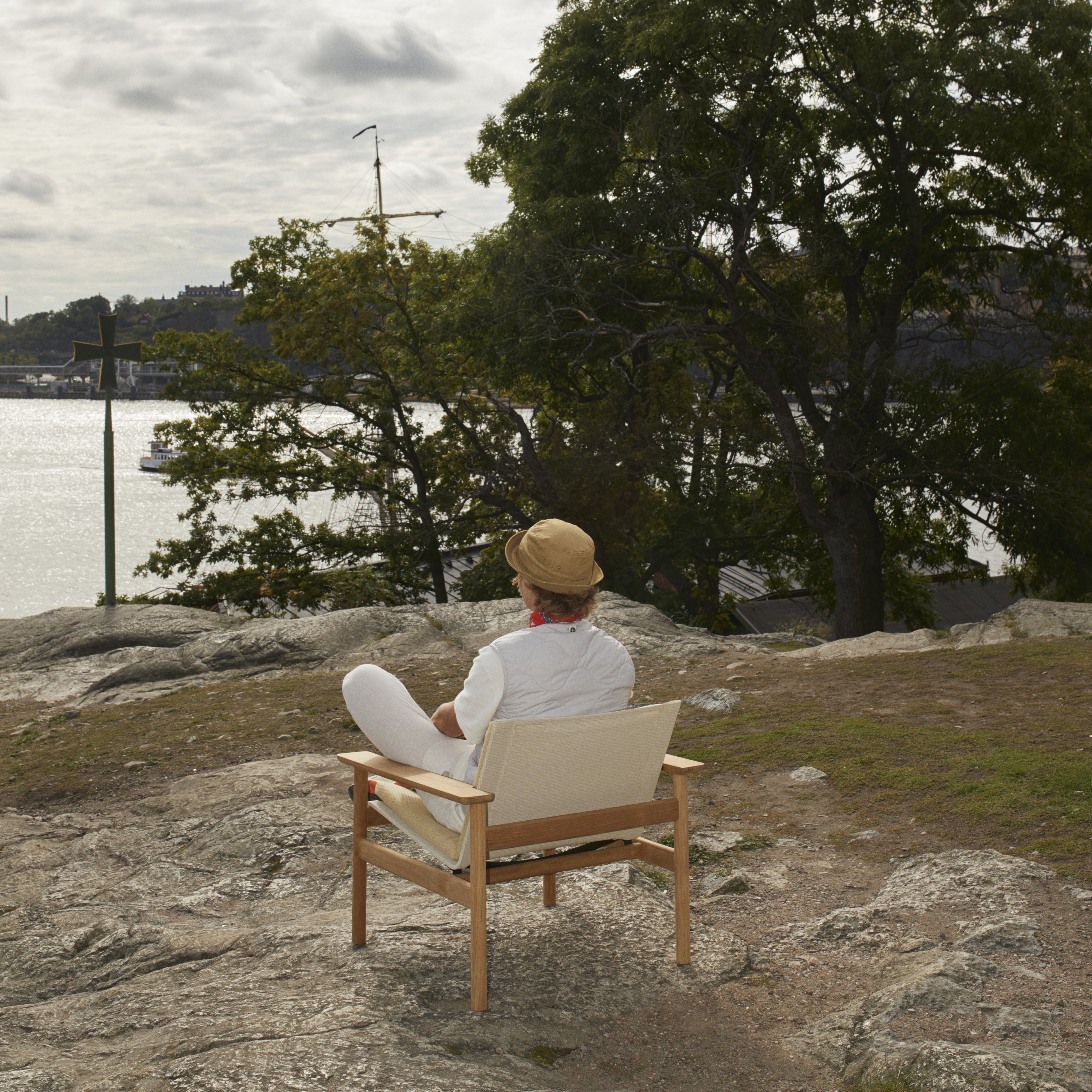 Pelagus Lounge Chair: LS