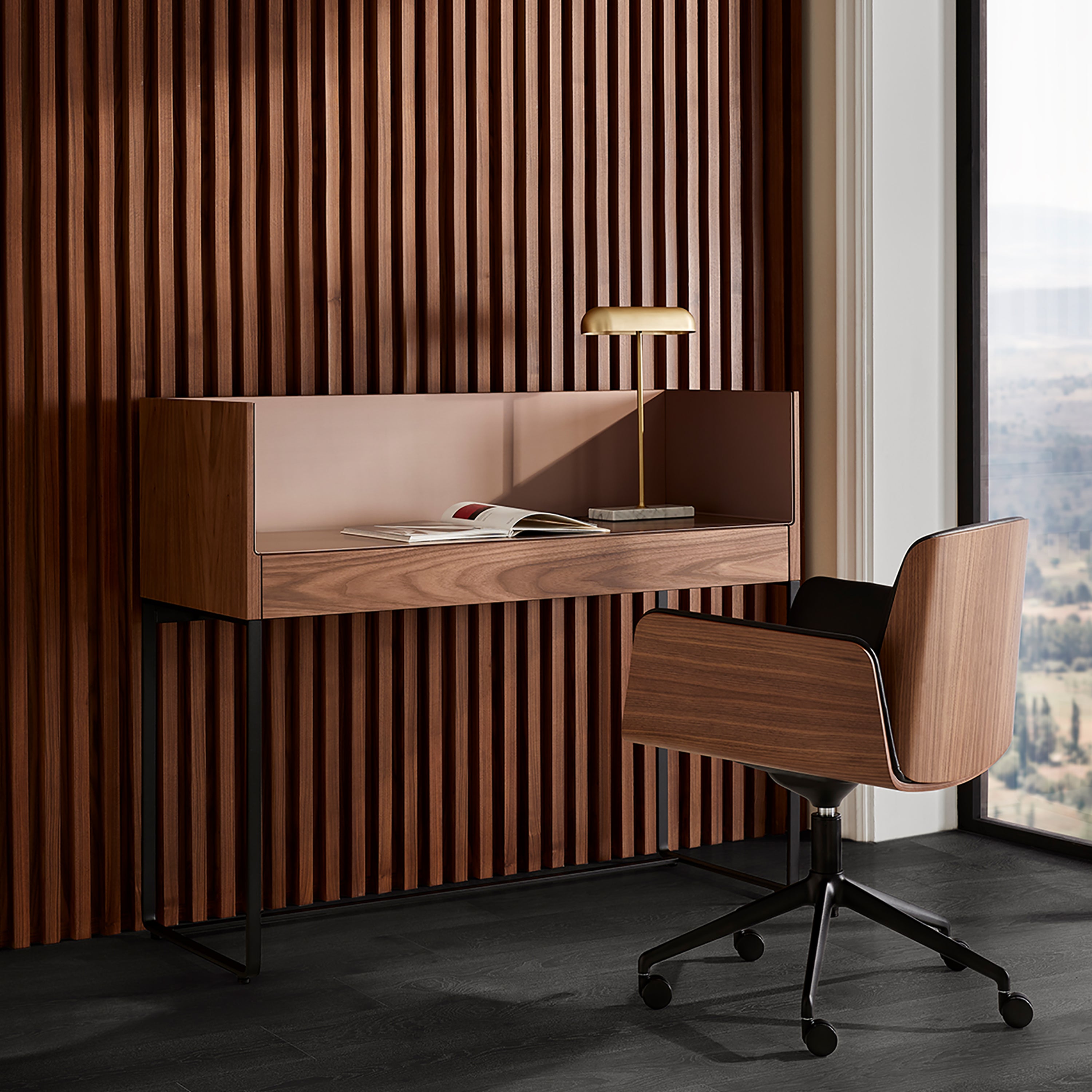 Hug Office Chair: Front Upholstered + Castors