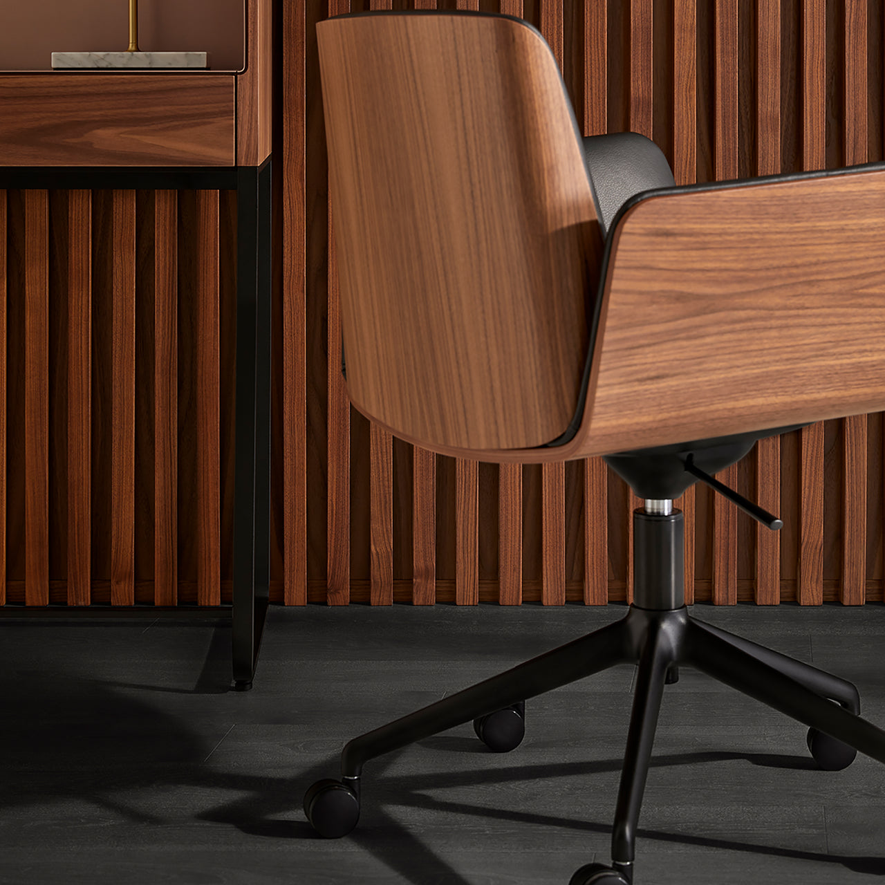 Hug Office Chair: Front Upholstered + Castors