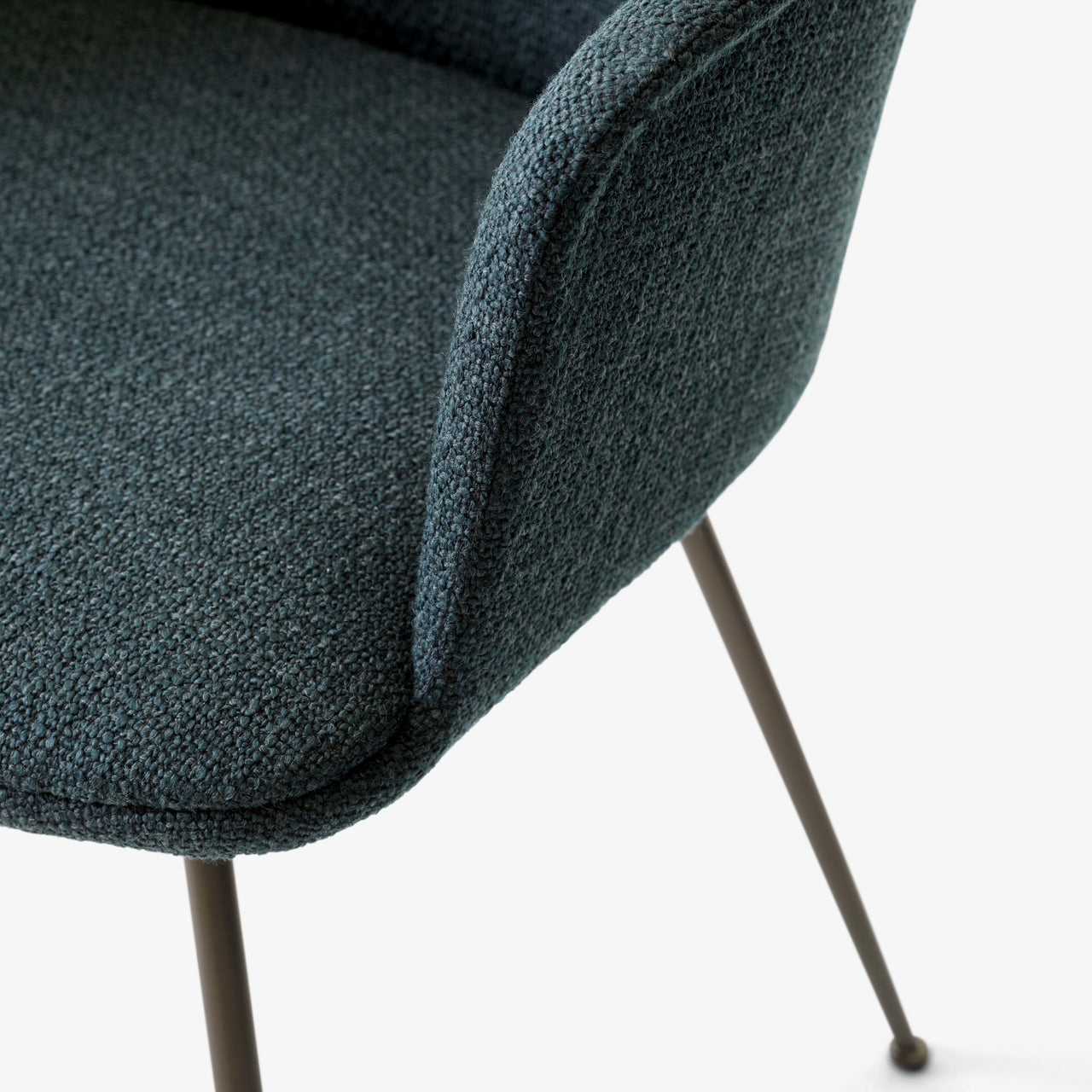 Rely Armchair: HW36 + DI