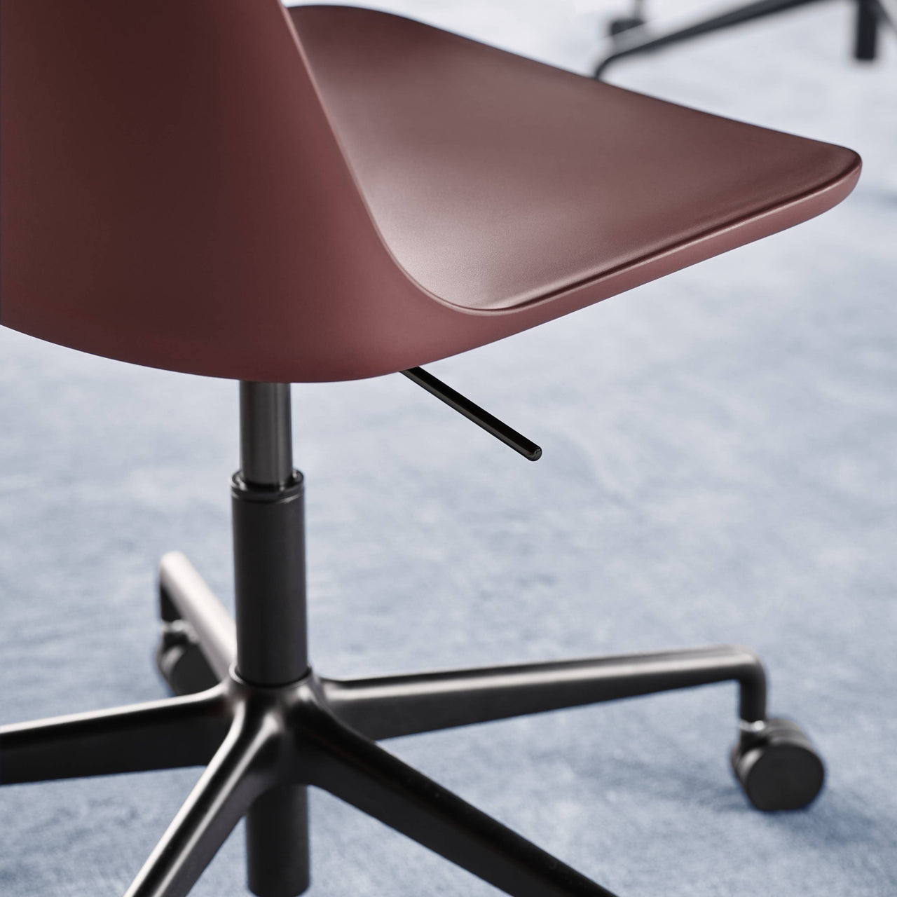 Rely Chair: HW28 + DI