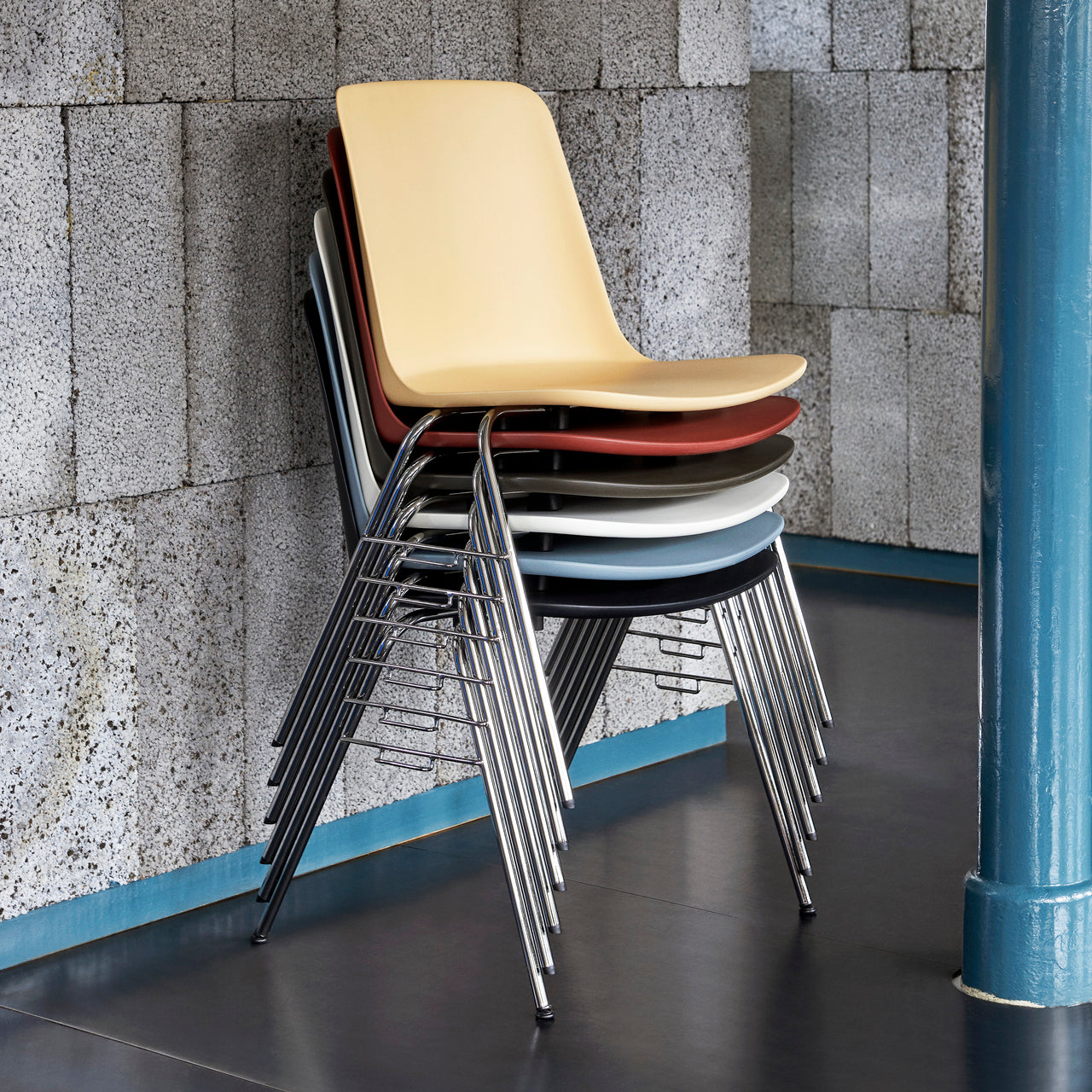 Rely Stacking Chair: HW27 + LS