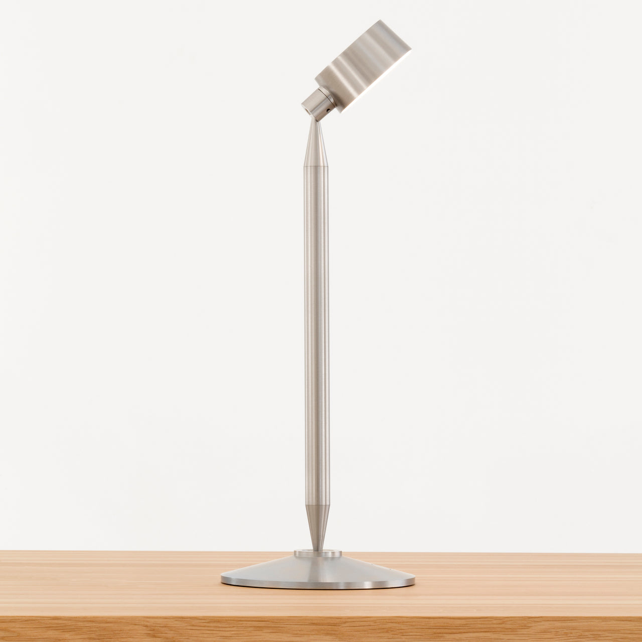 Buster Table Light