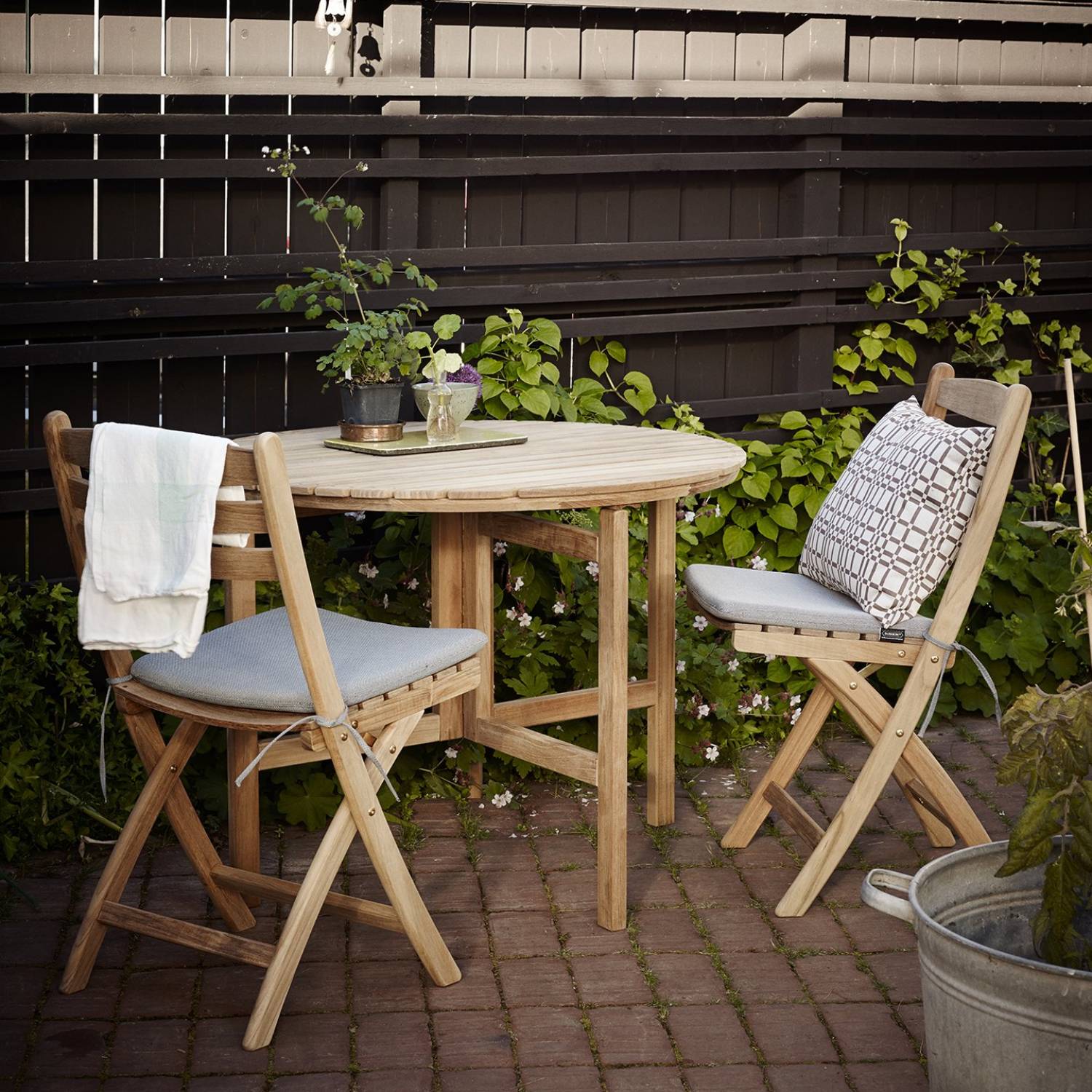 Selandia Chair: LS