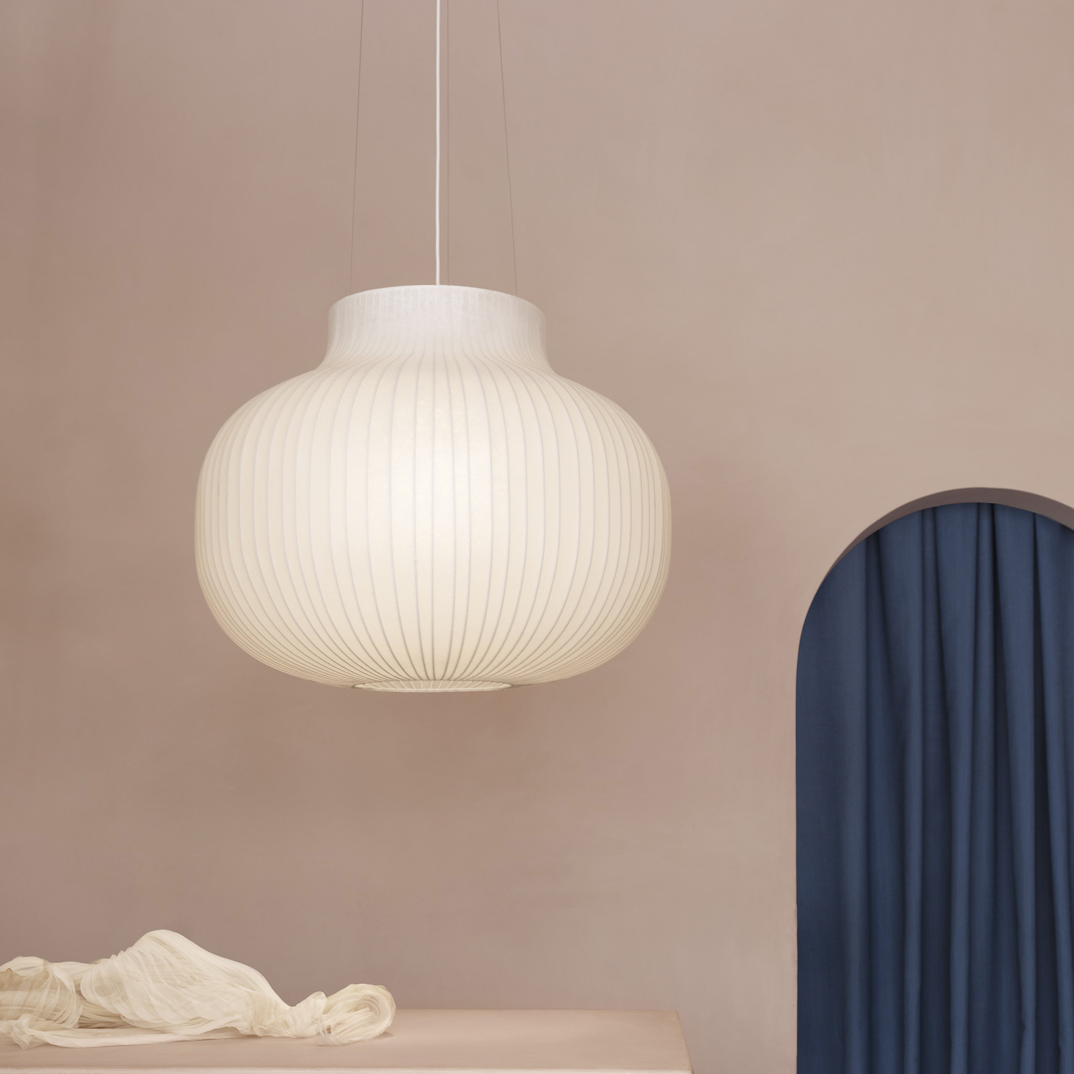 Strand Pendant Lamp: Closed + LS