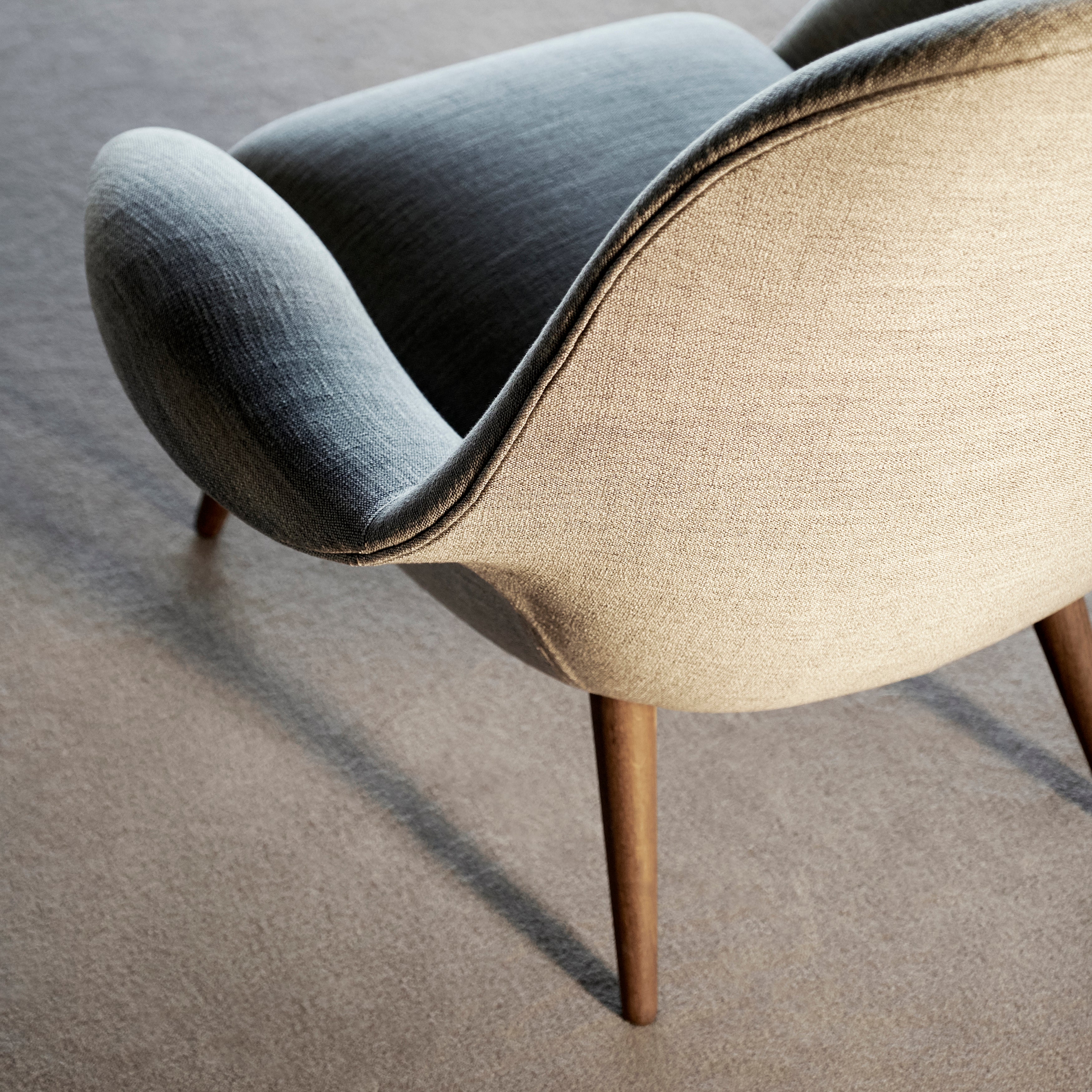 Swoon Lounge Chair: DI