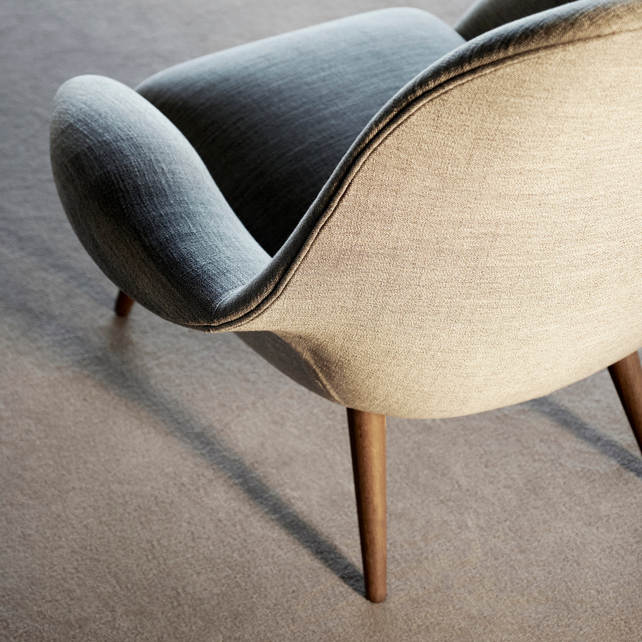 Swoon Lounge Chair: DI