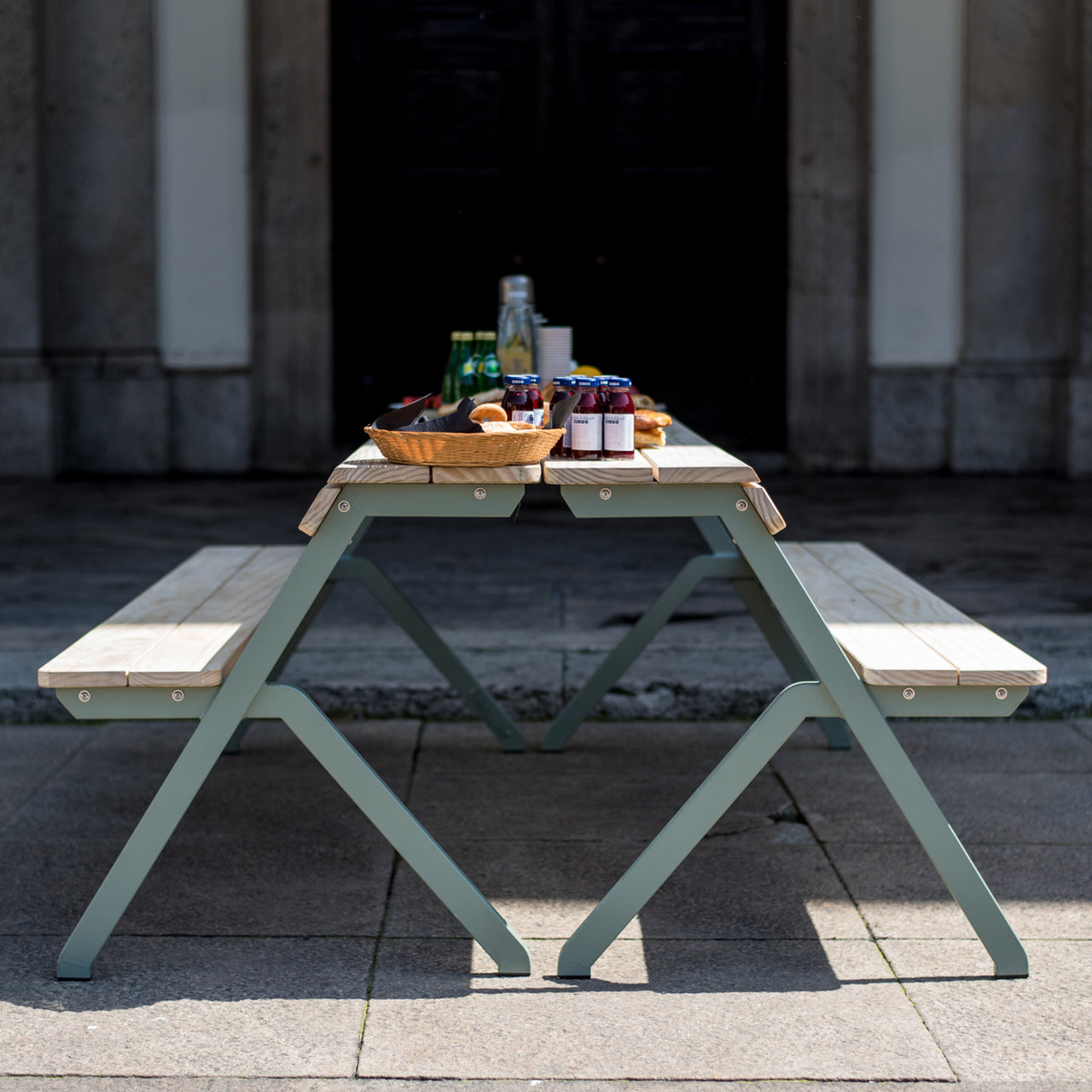 Tablebench 4-Seater