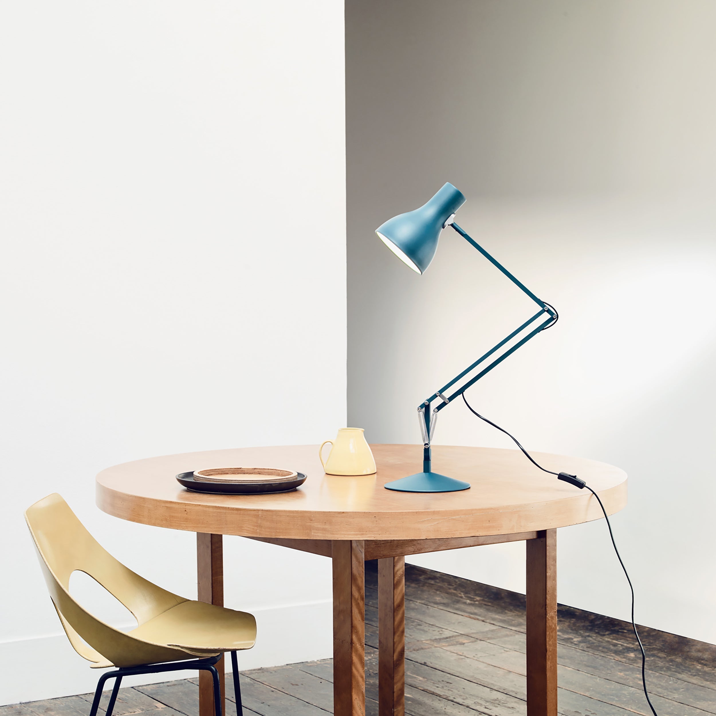 Type 75 Desk Lamp: Margaret Howell Edition + LS