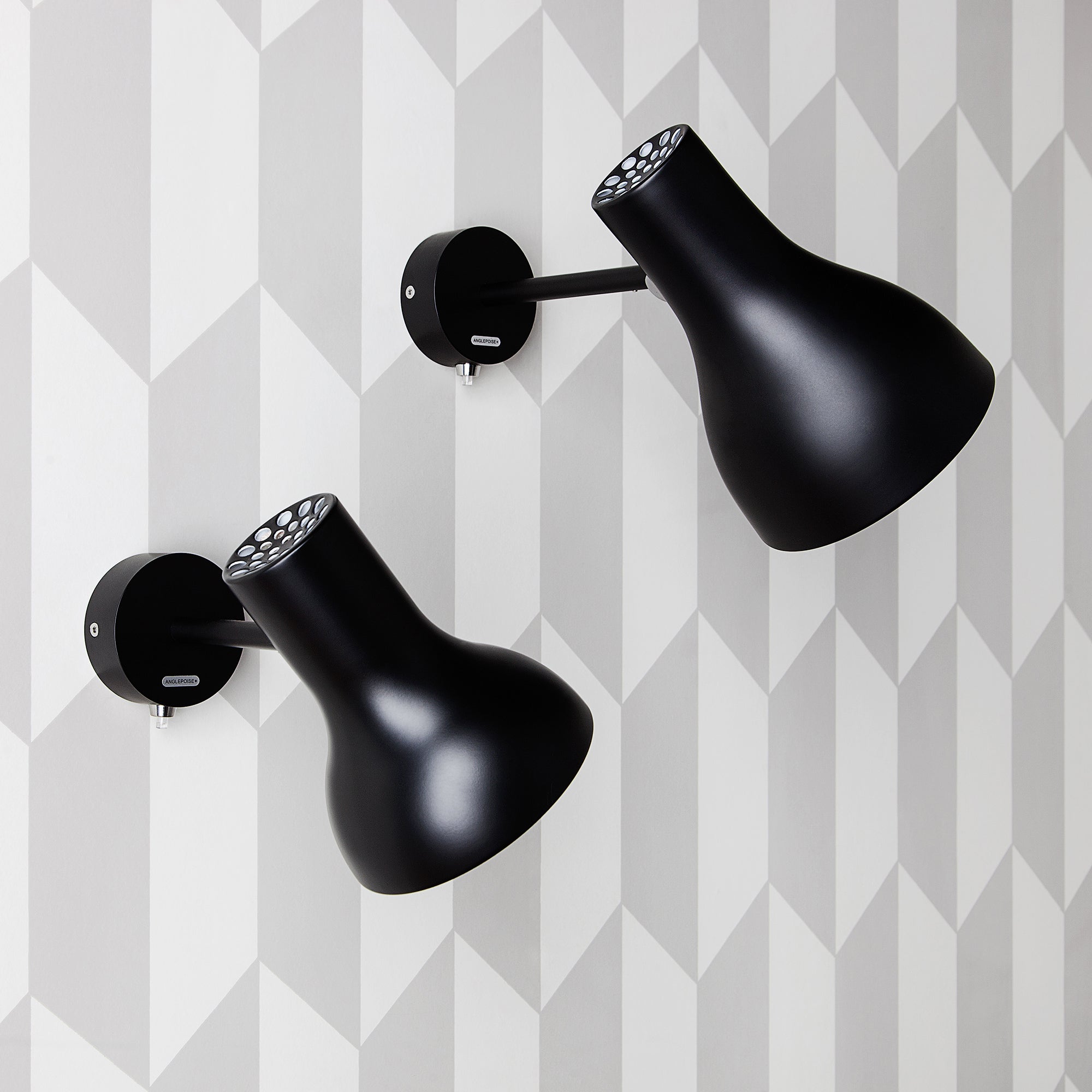 Type 75 Wall Light: LS
