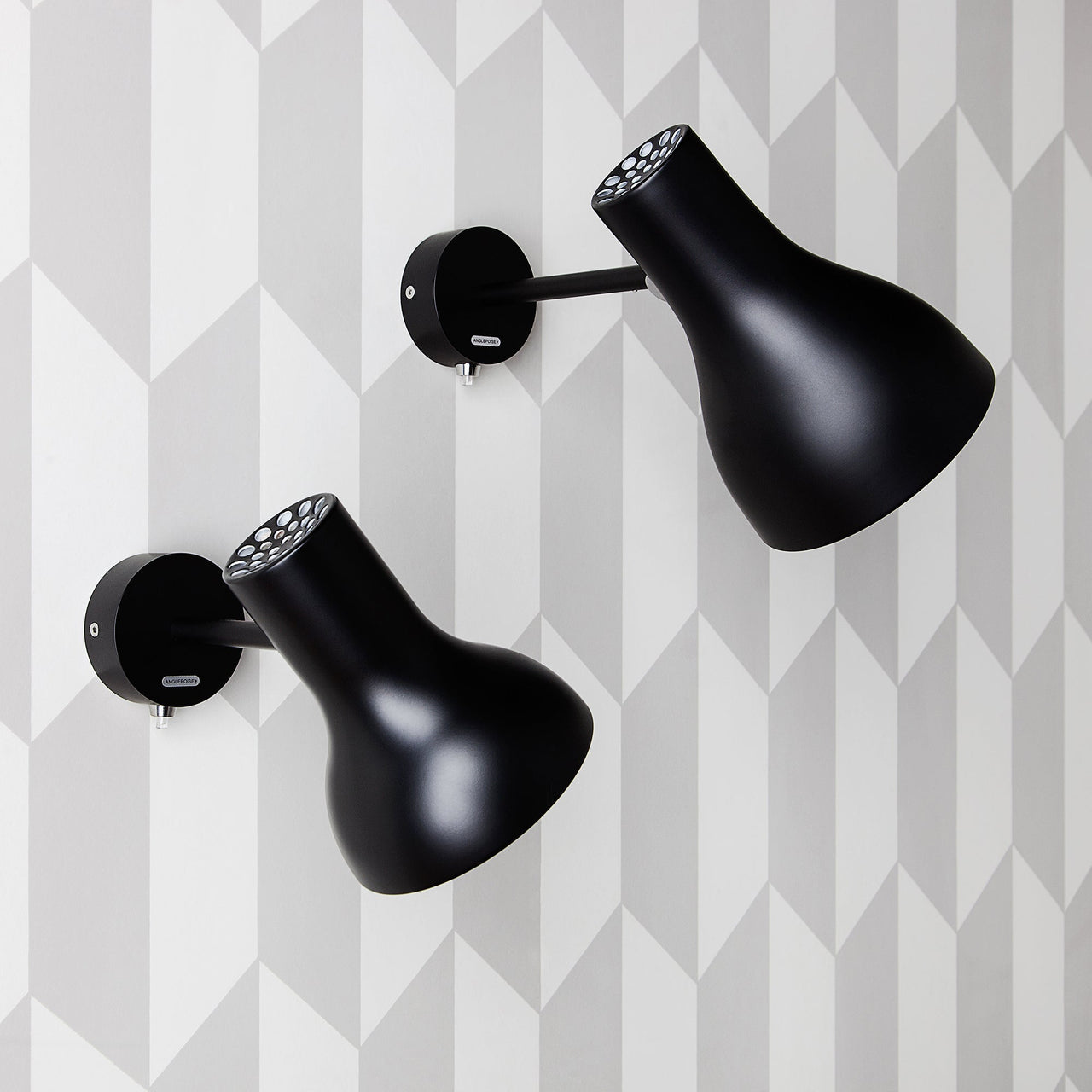 Type 75 Wall Light: LS