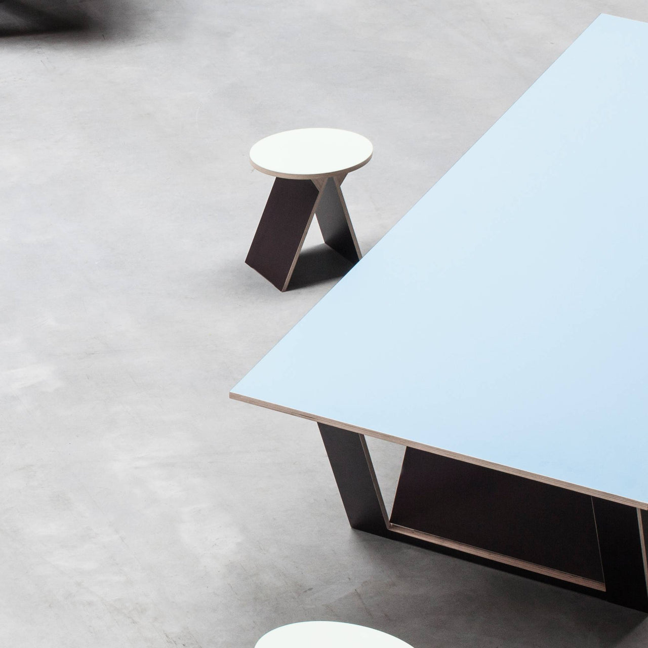 Ta Tisch Blue Surface Folding Table