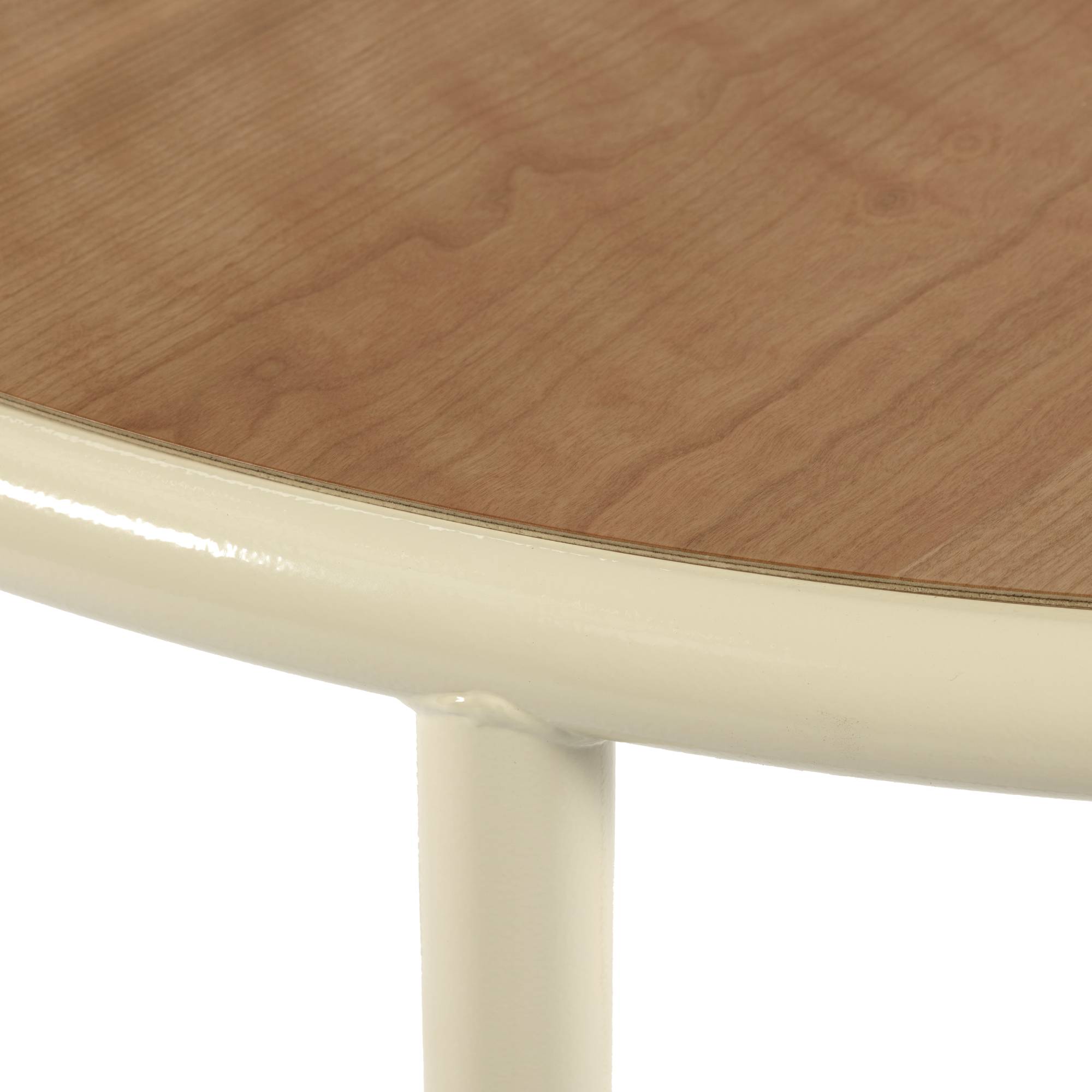 Wooden Table: Round