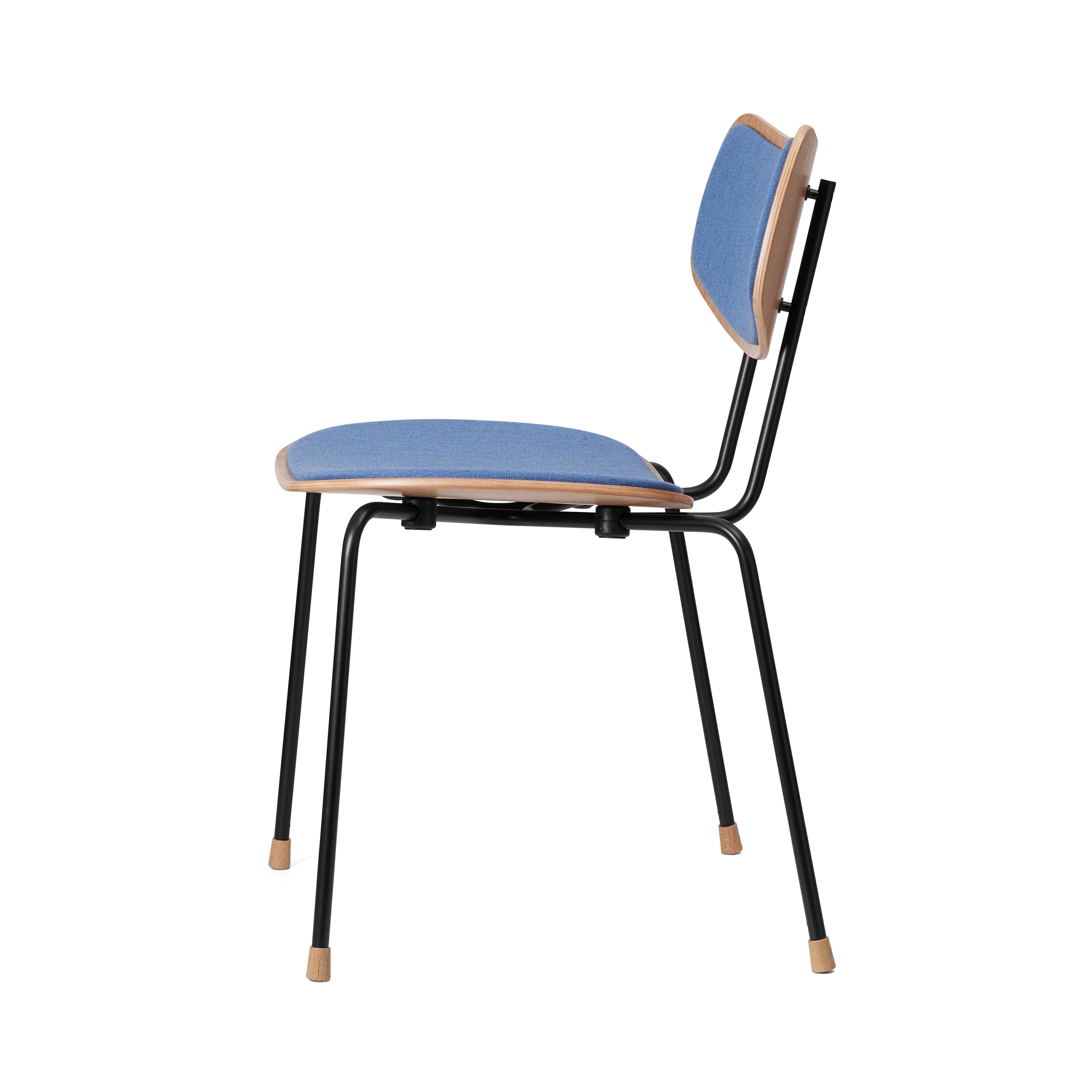 VLA26P Vega Chair: Lacquered Oak
