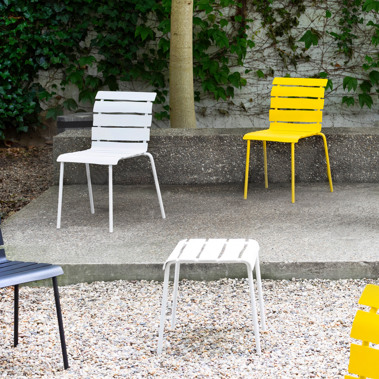 Aligned Outdoor Stool