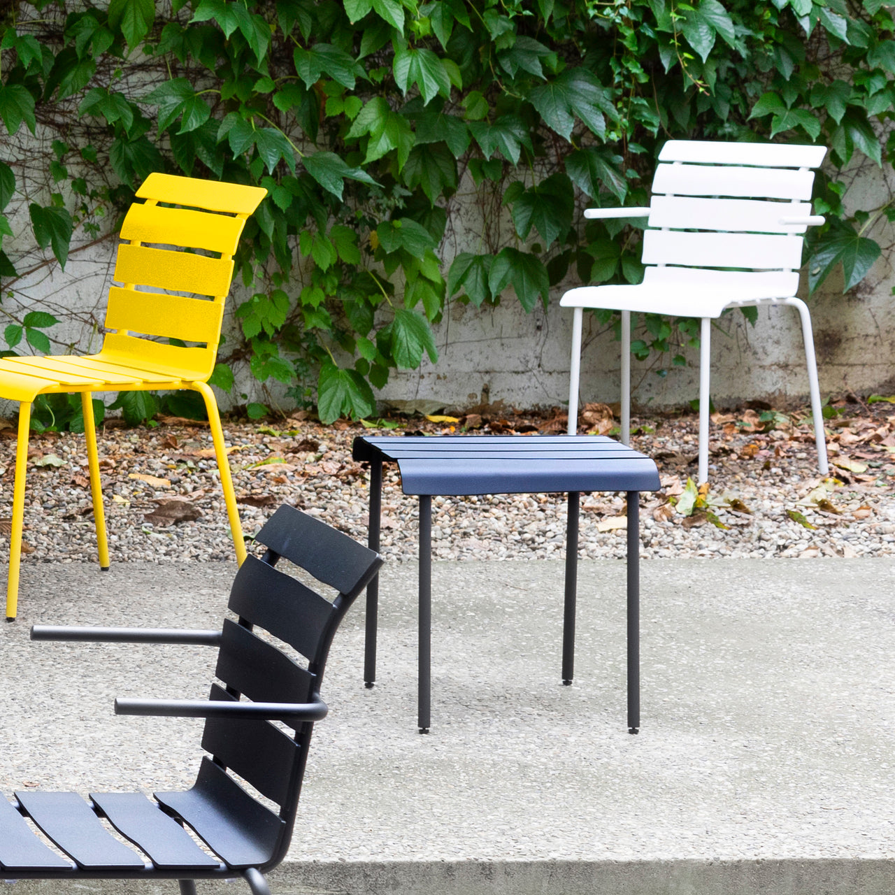 Aligned Outdoor Stool