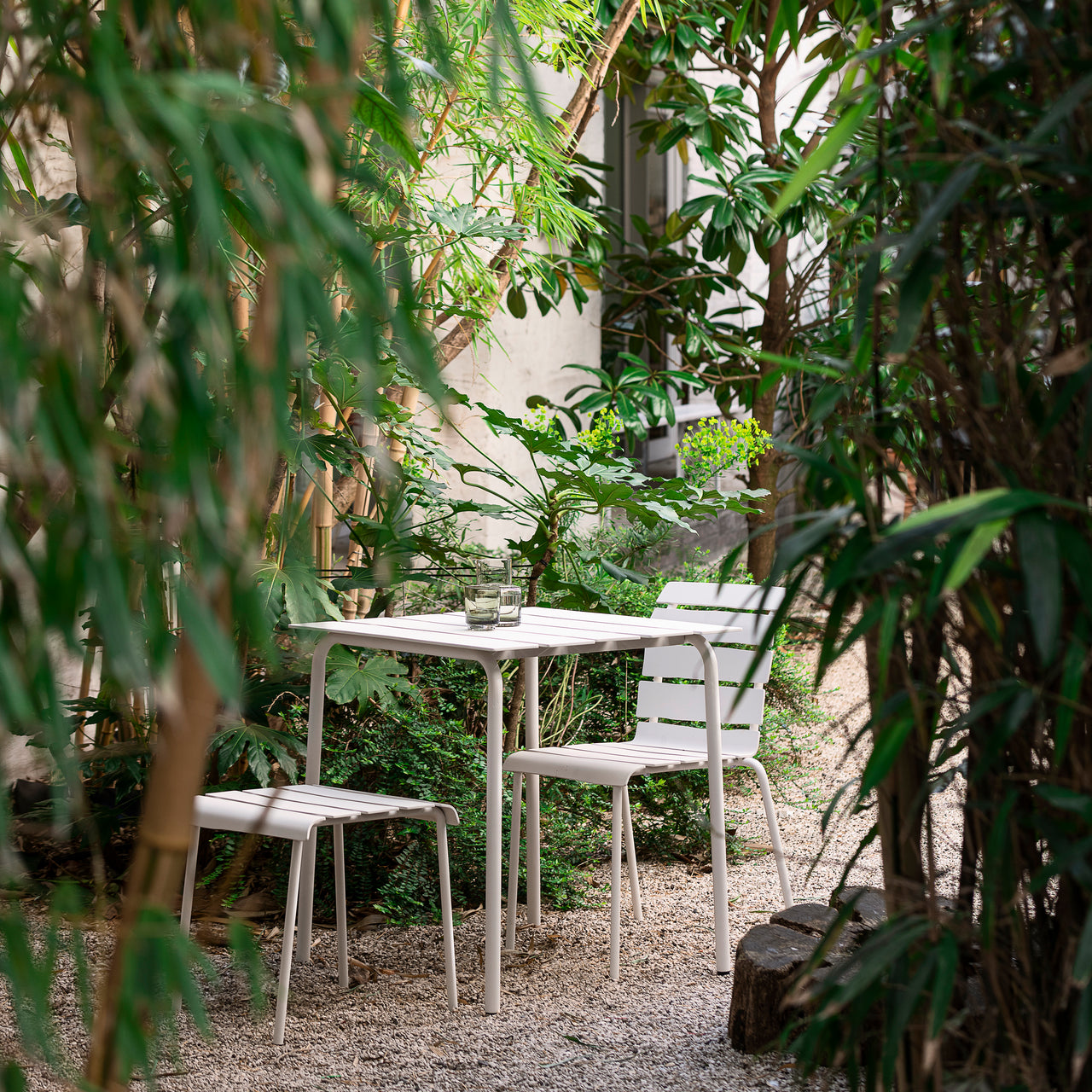 Aligned Outdoor Stool