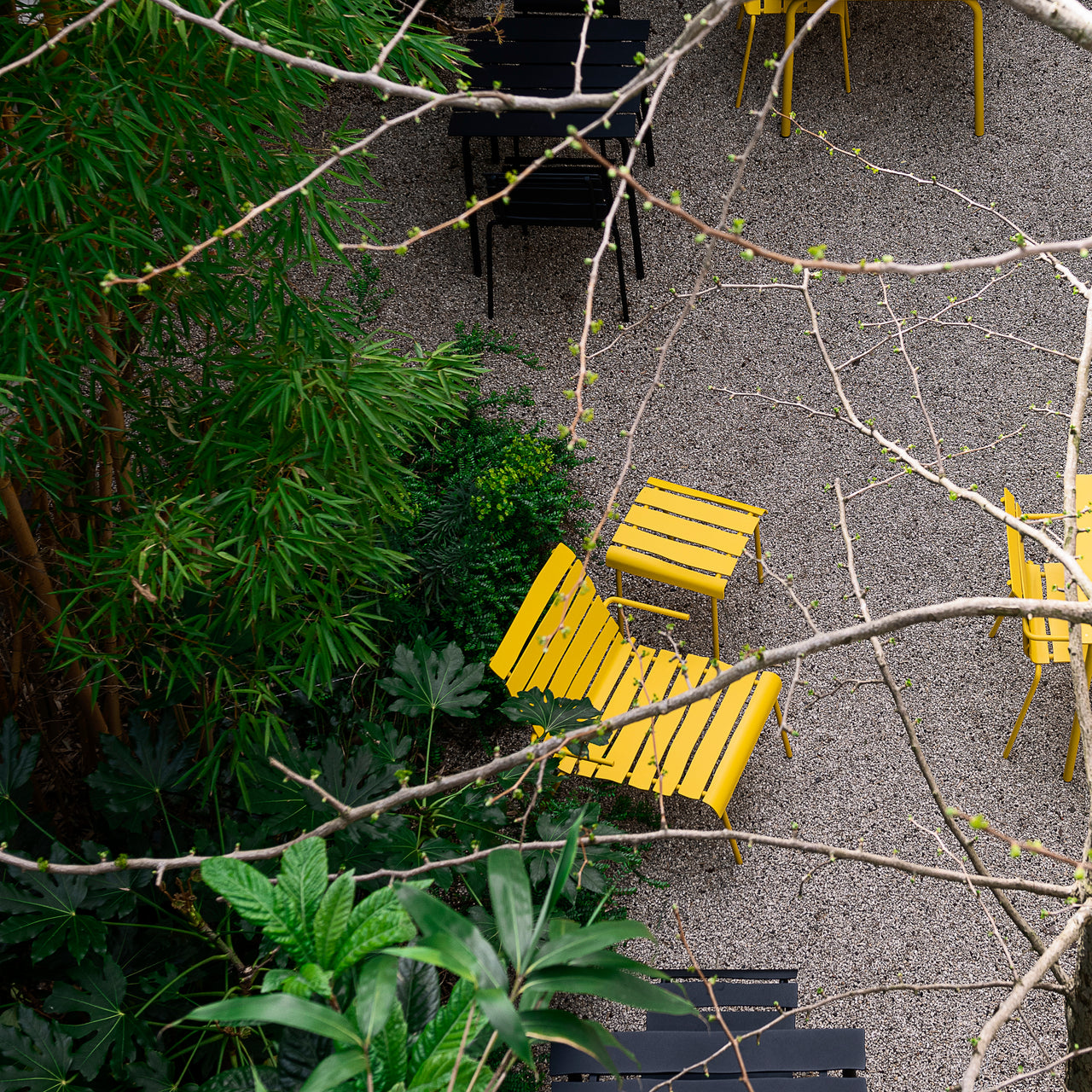 Aligned Outdoor Stool