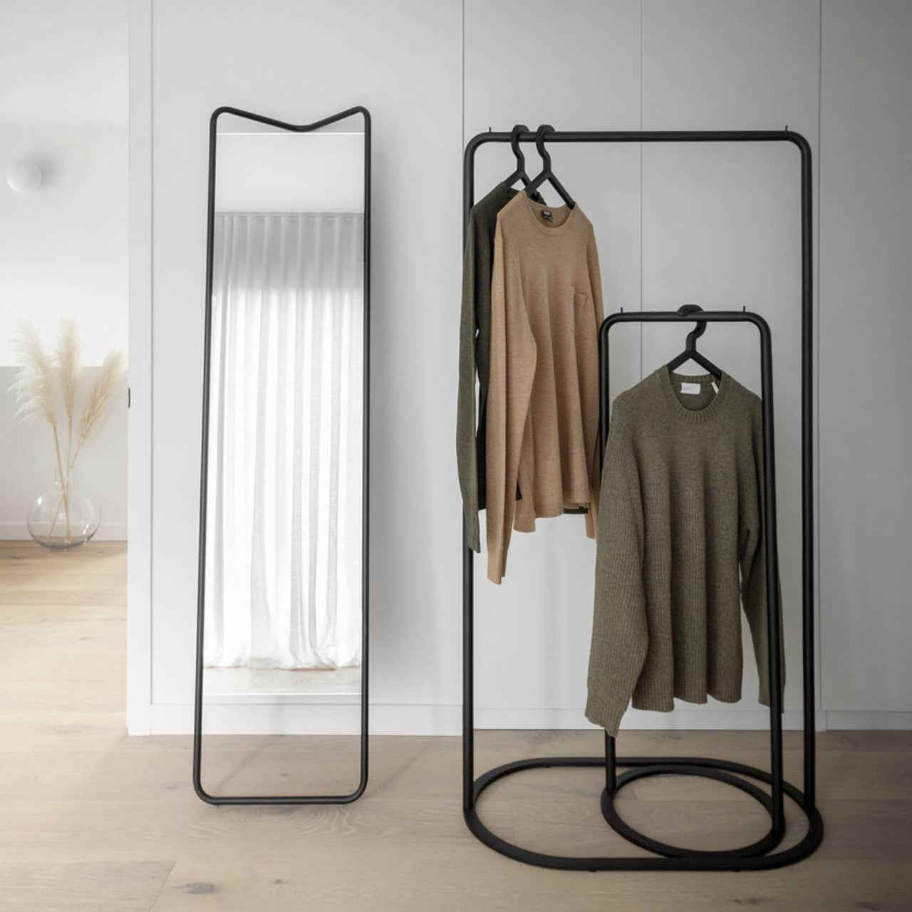 O&O Clothes Rack Small Black - Woud - Buy online