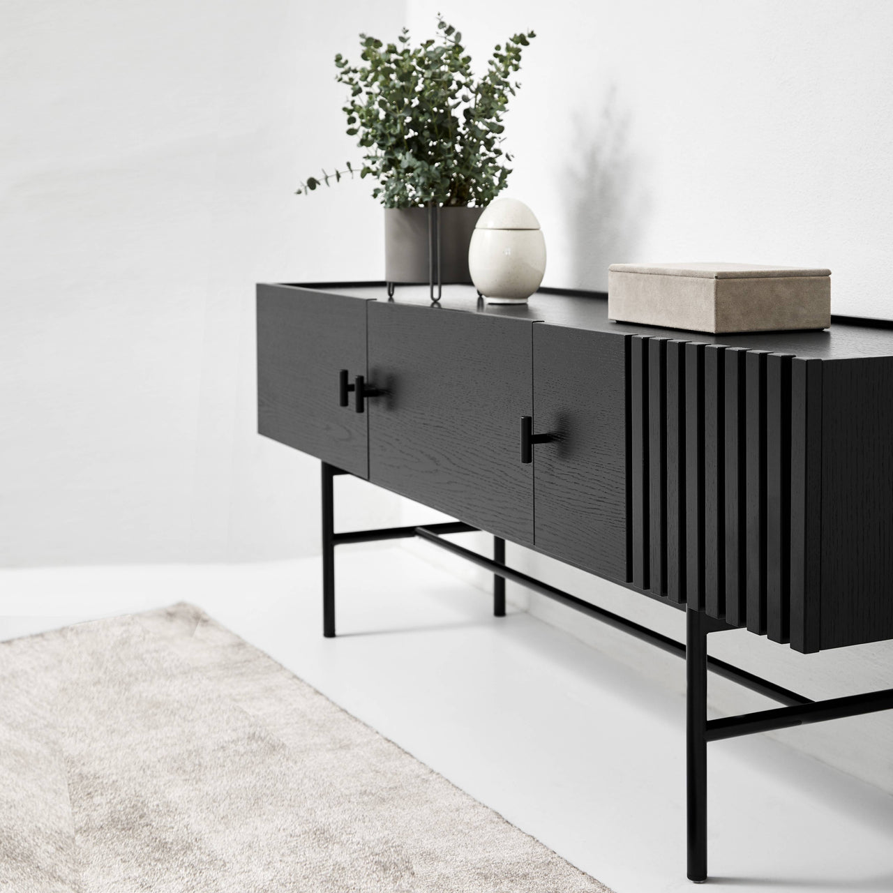 Array Low Sideboard