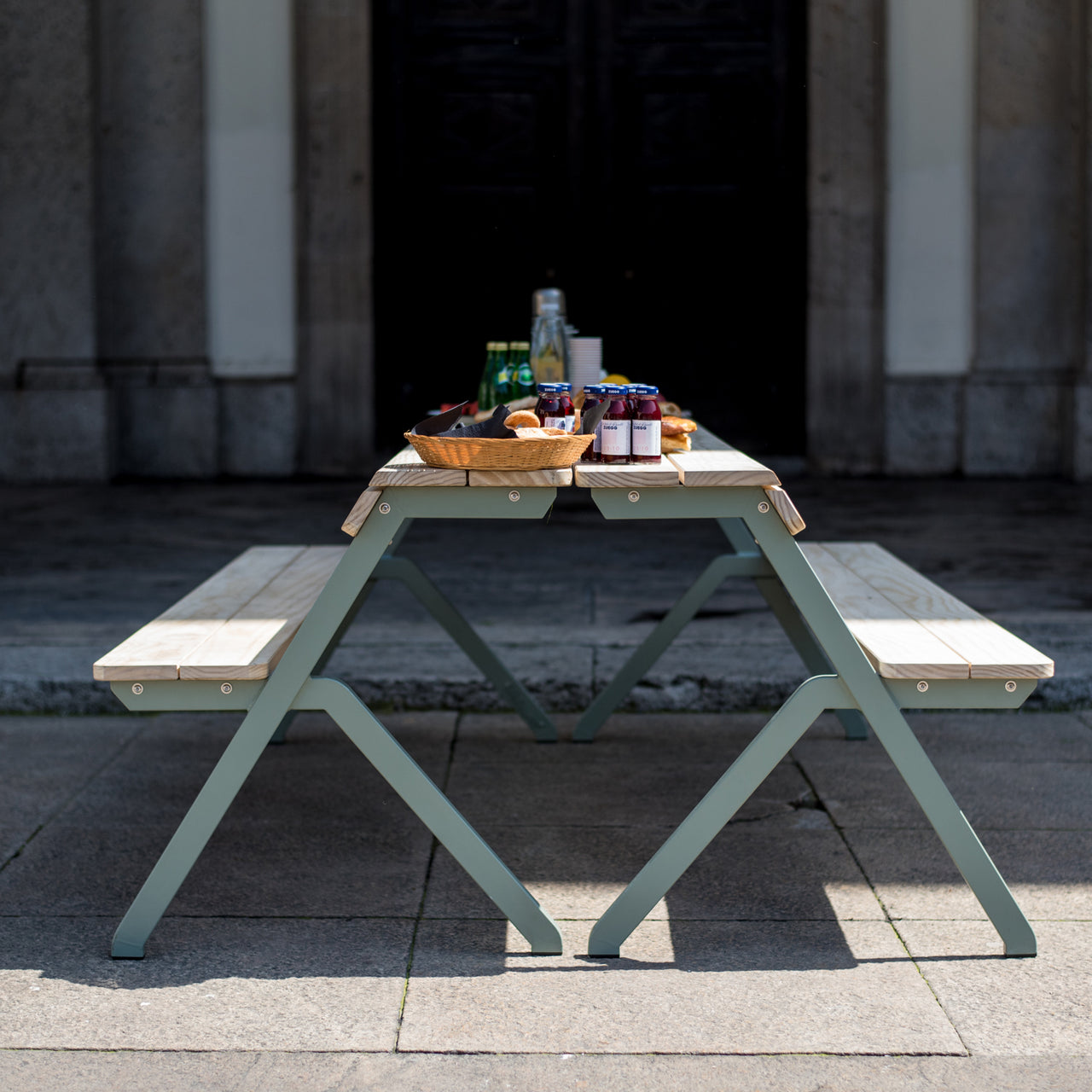 Tablebench 4-Seater