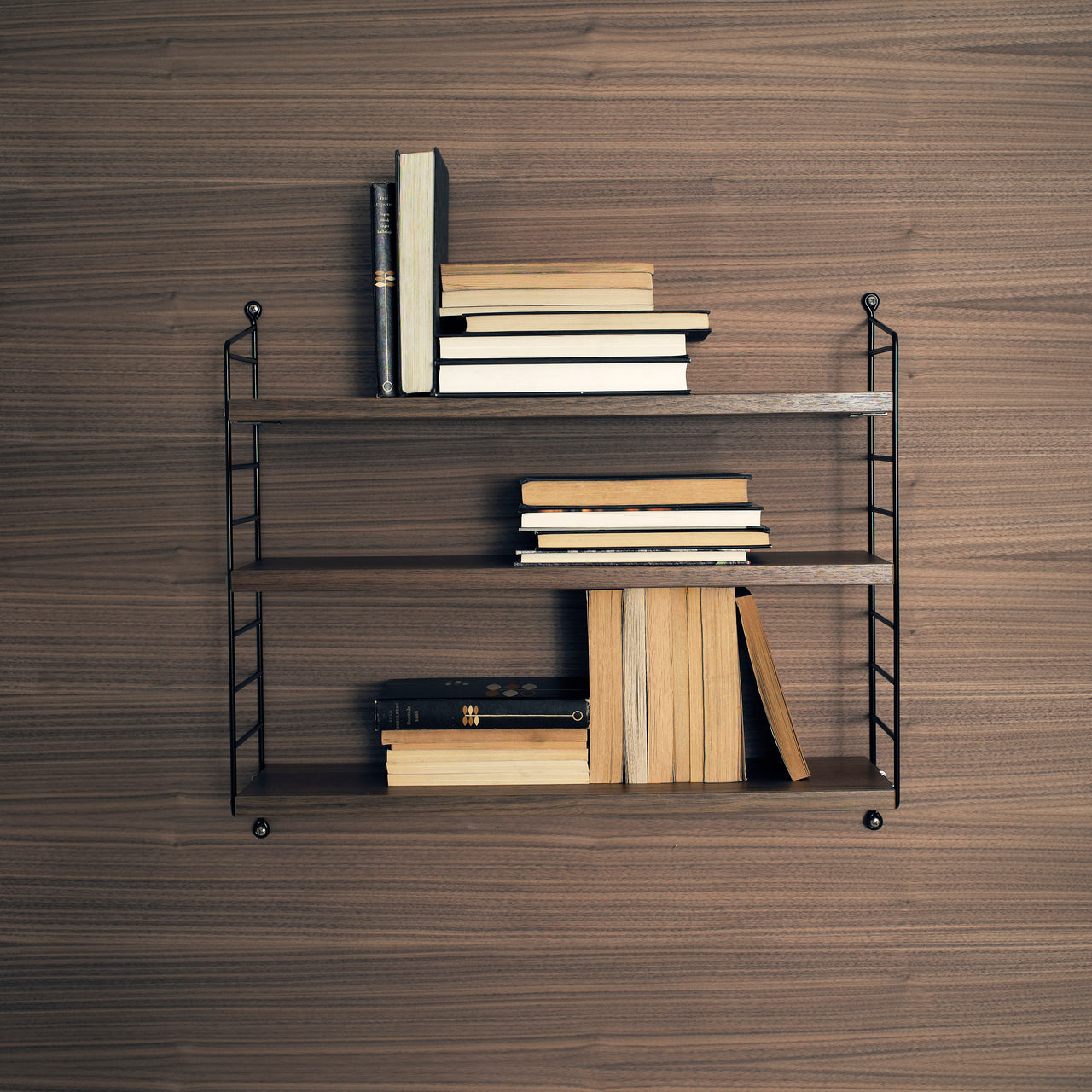 String Pocket Shelving