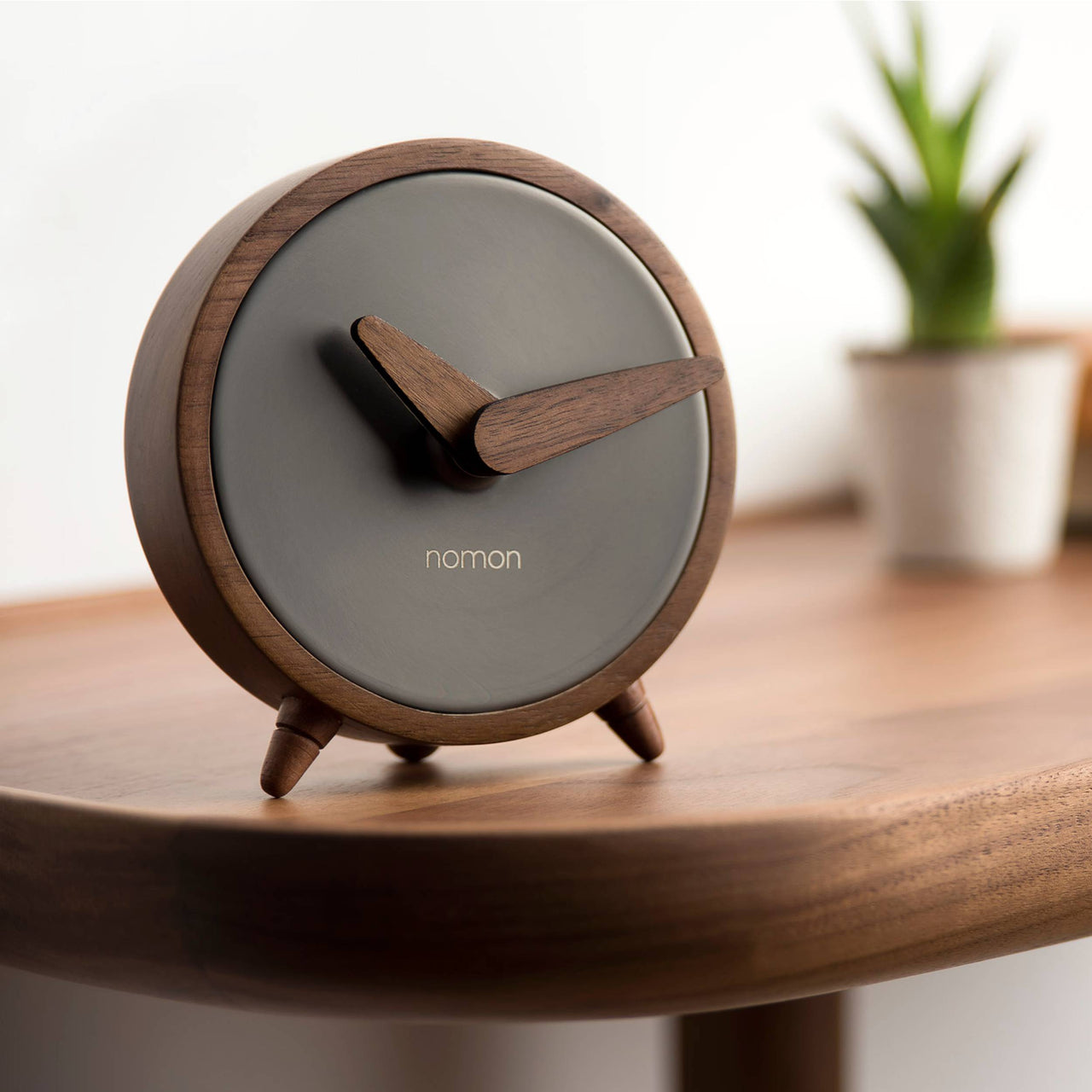 Átomo Table Clock