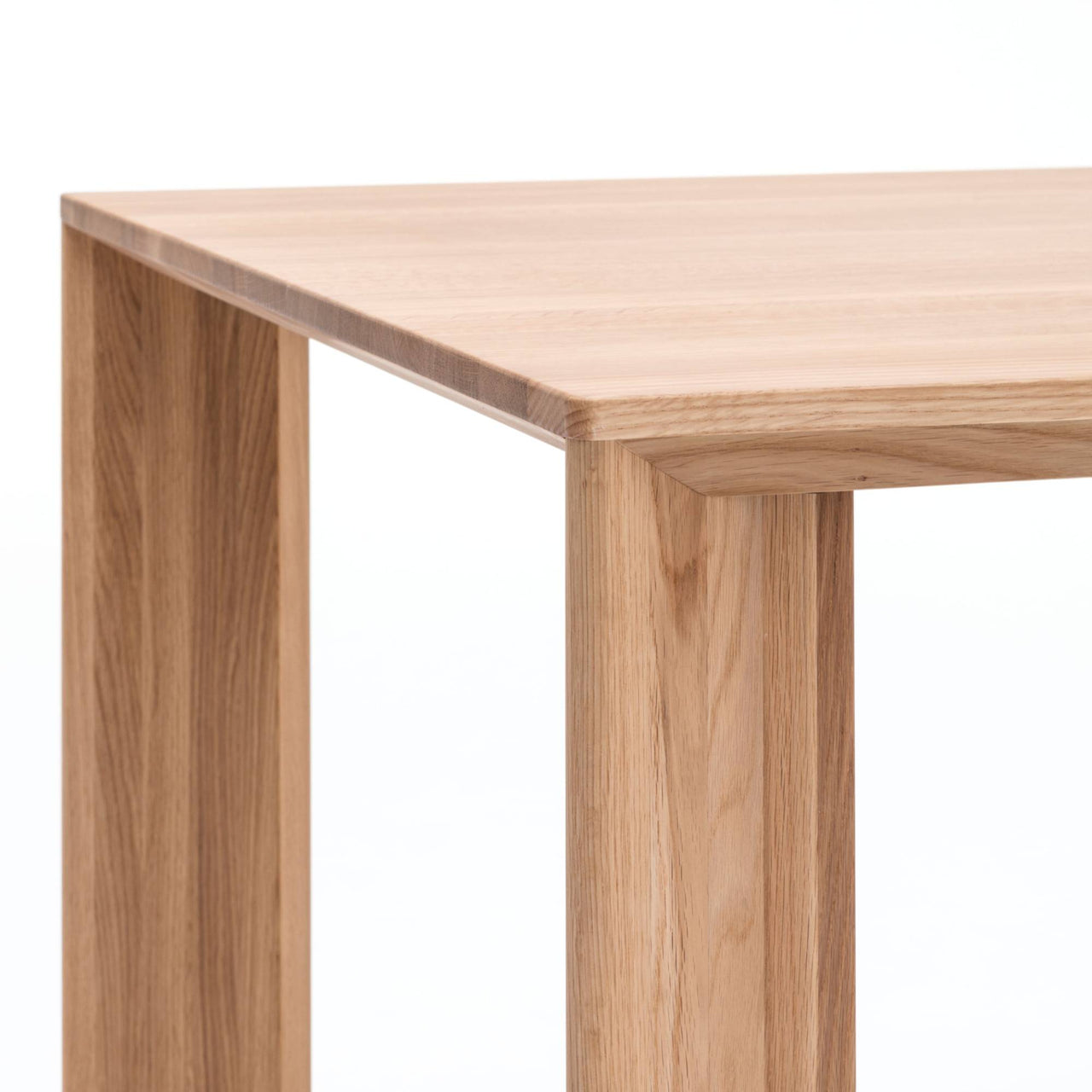 Azabu Residence Dining Table A-DT02