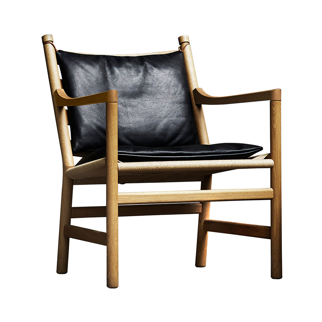 CH44 Lounge Chair with Cushion: Oiled Oak + Natural