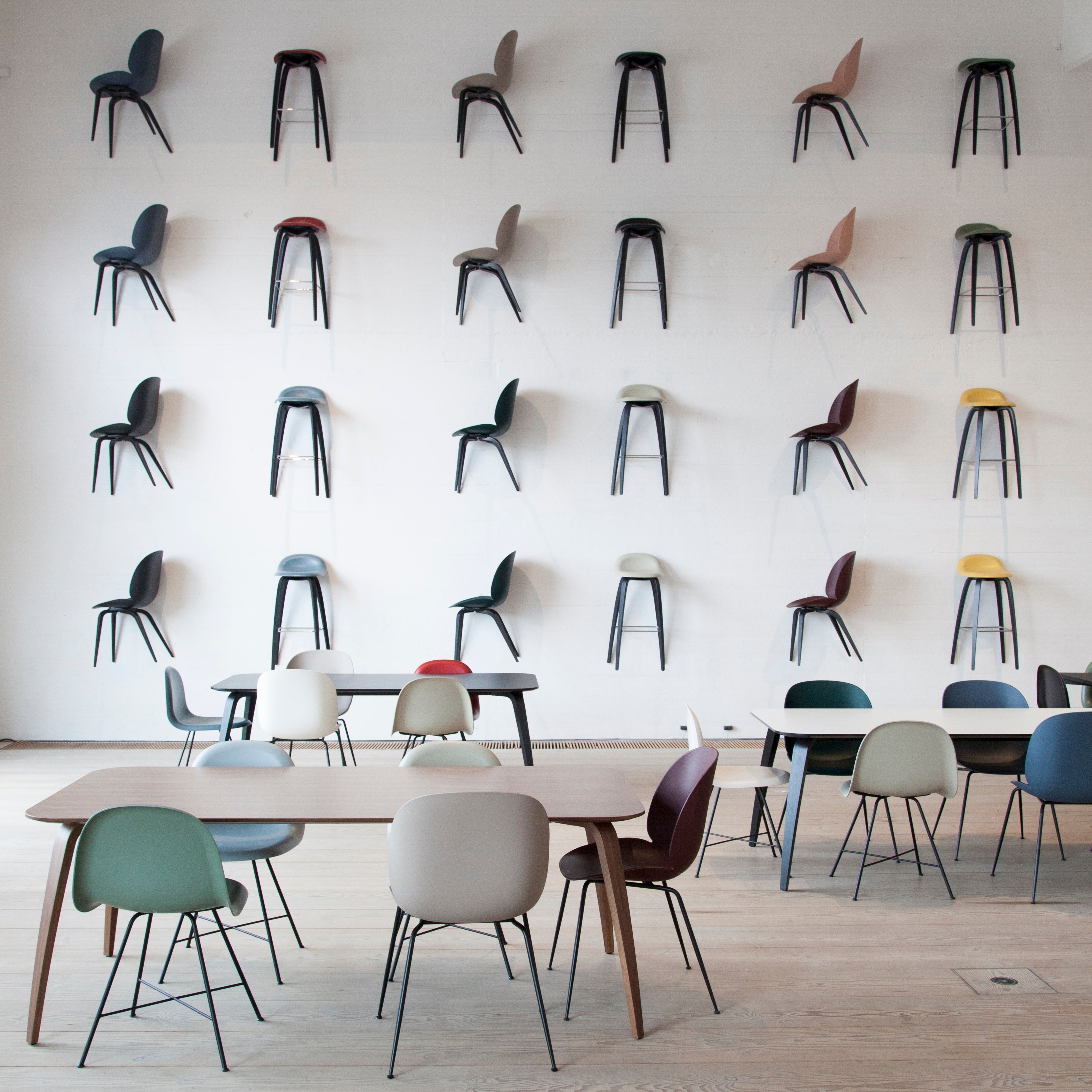 Beetle Dining Chair: Conic Base